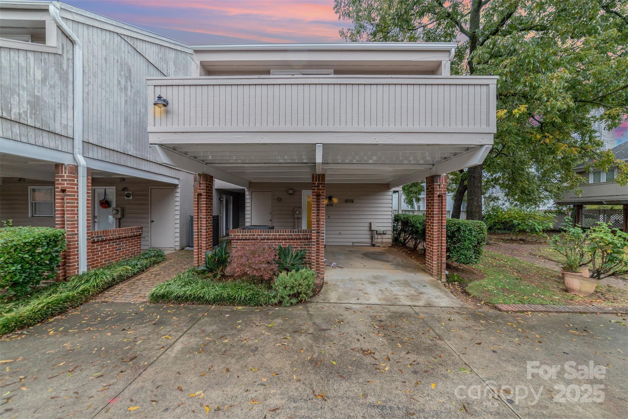 606 N Graham Street, Charlotte NC 28202