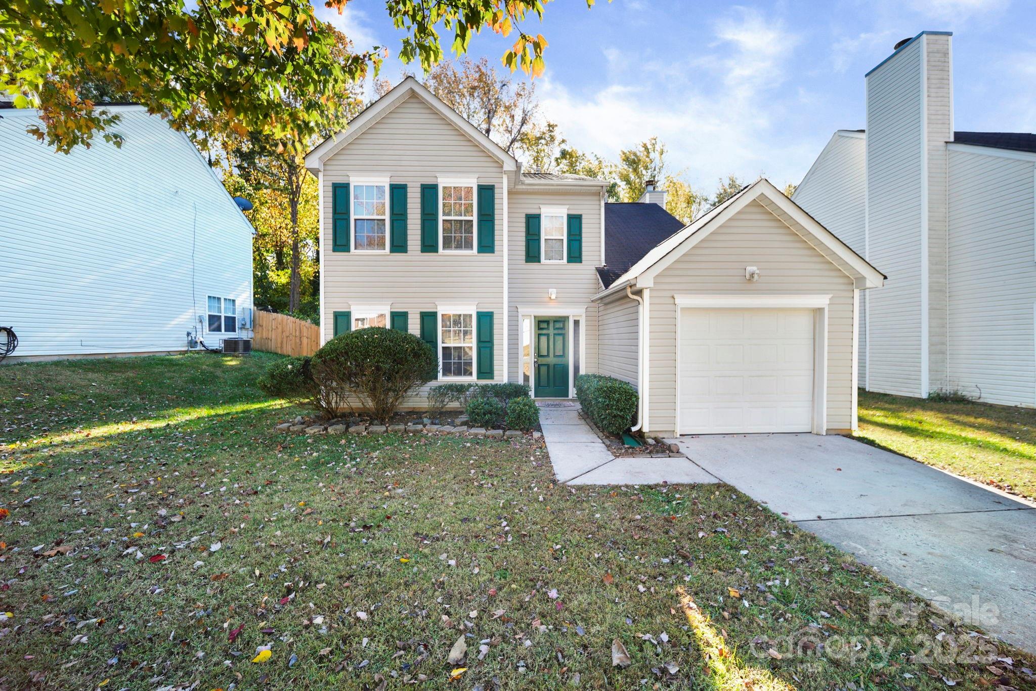 1424 Griers Grove Road, Charlotte NC 28216