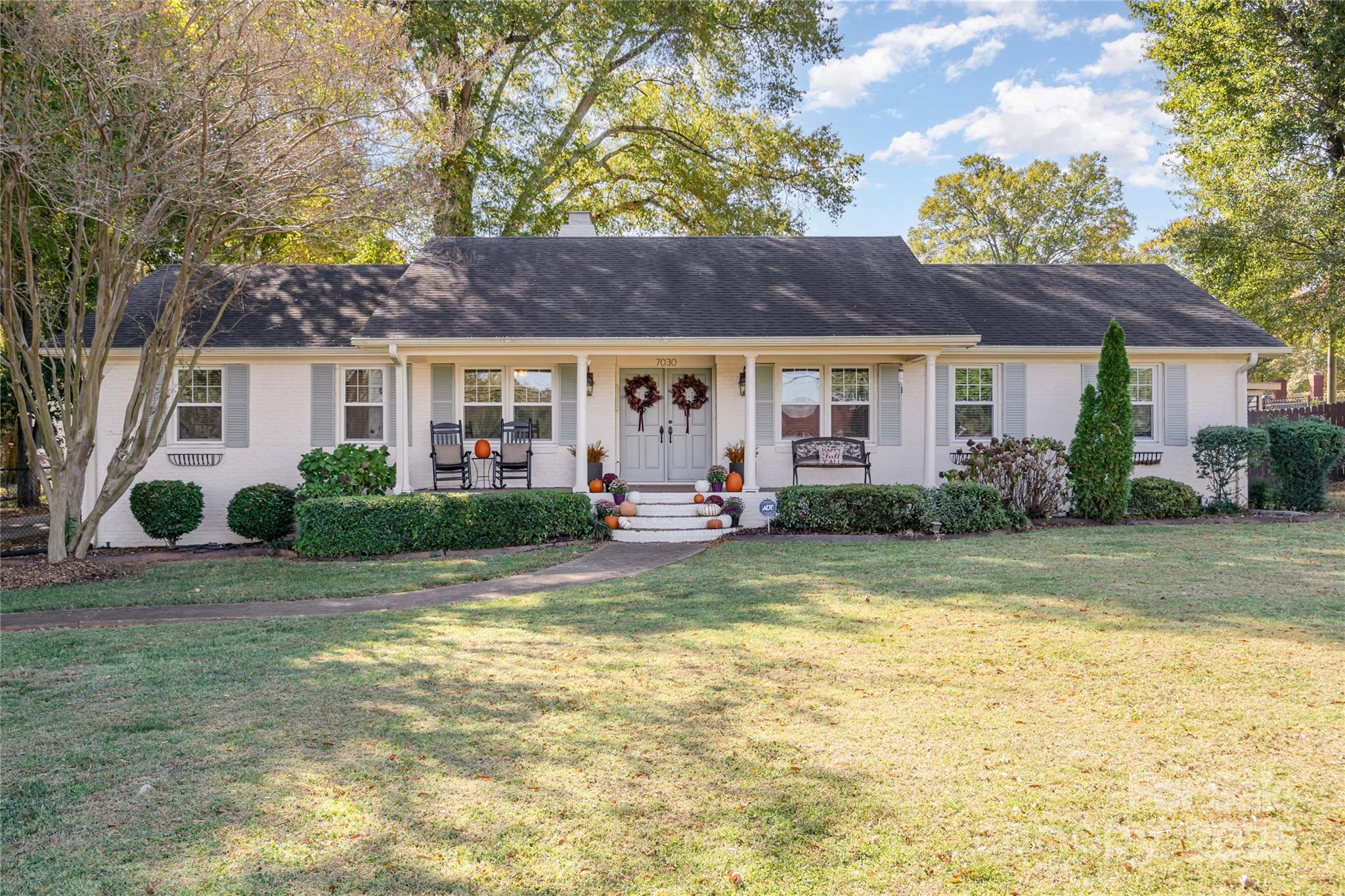 7030 Delta Lake Drive, Charlotte NC 28215