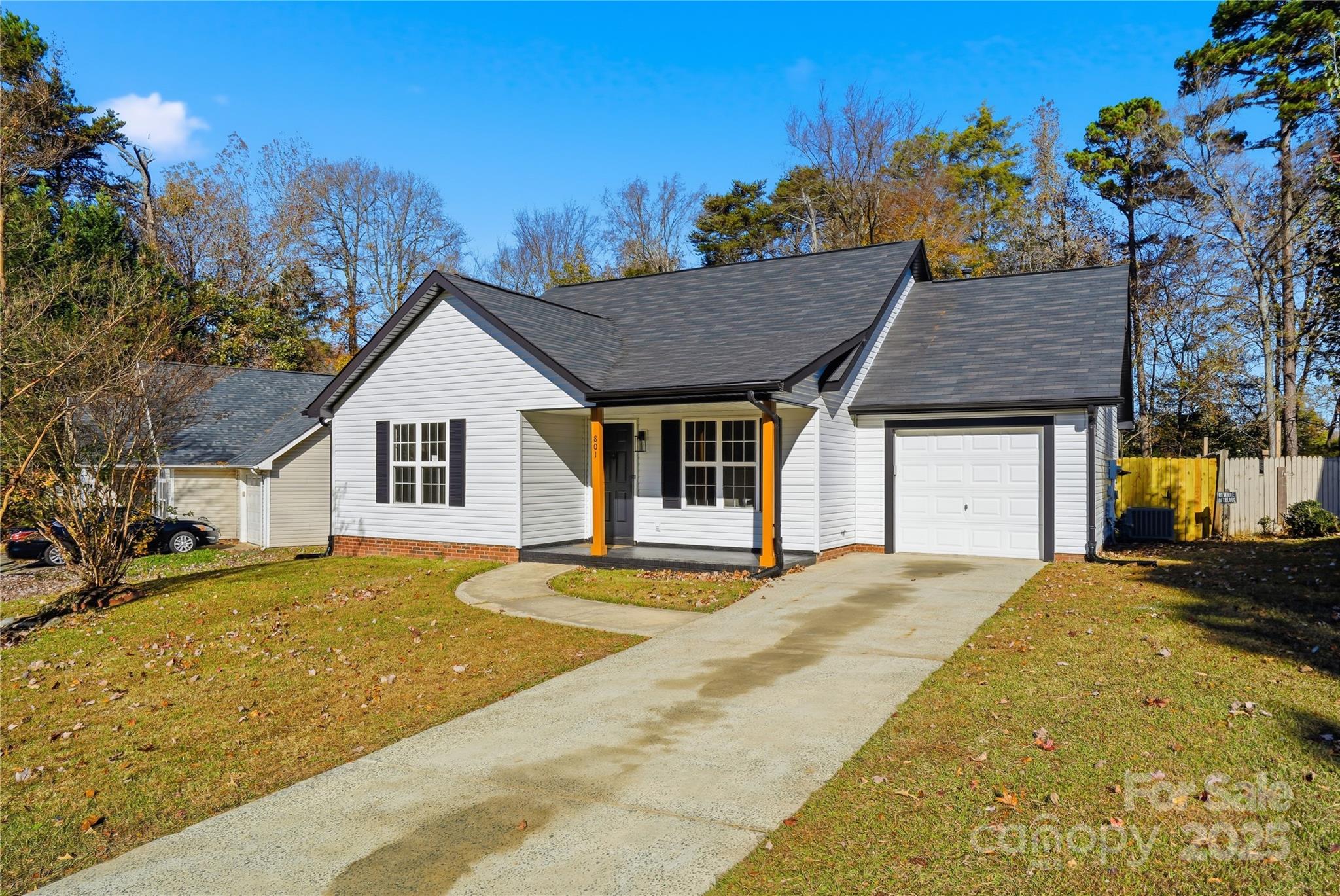 801 Jordans Pond Lane, Charlotte NC 28214