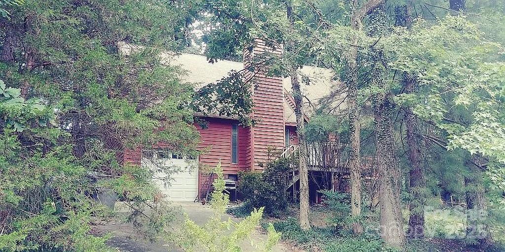 8401 Barncliff Road, Charlotte NC 28227