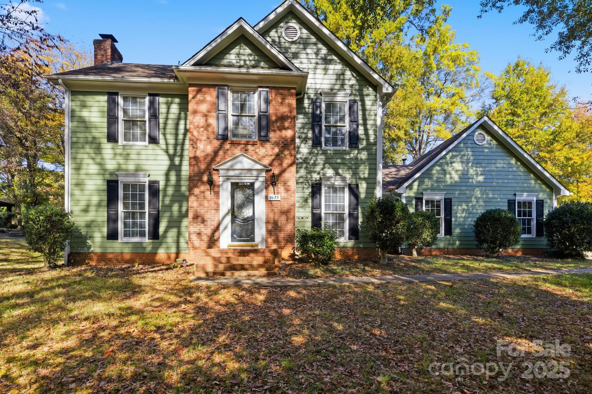 1635 Bear Mountain Road, Charlotte NC 28214