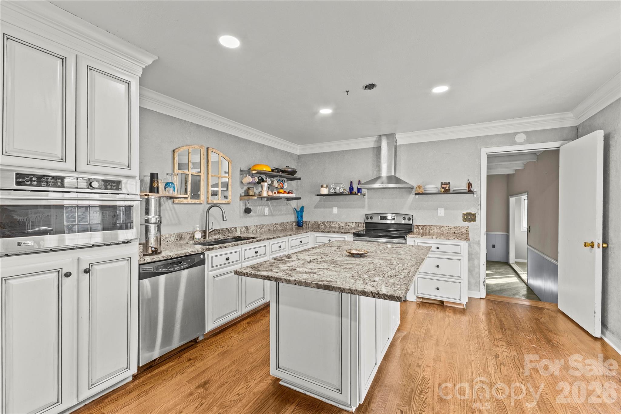 117 Robinson Avenue, Matthews NC 28104