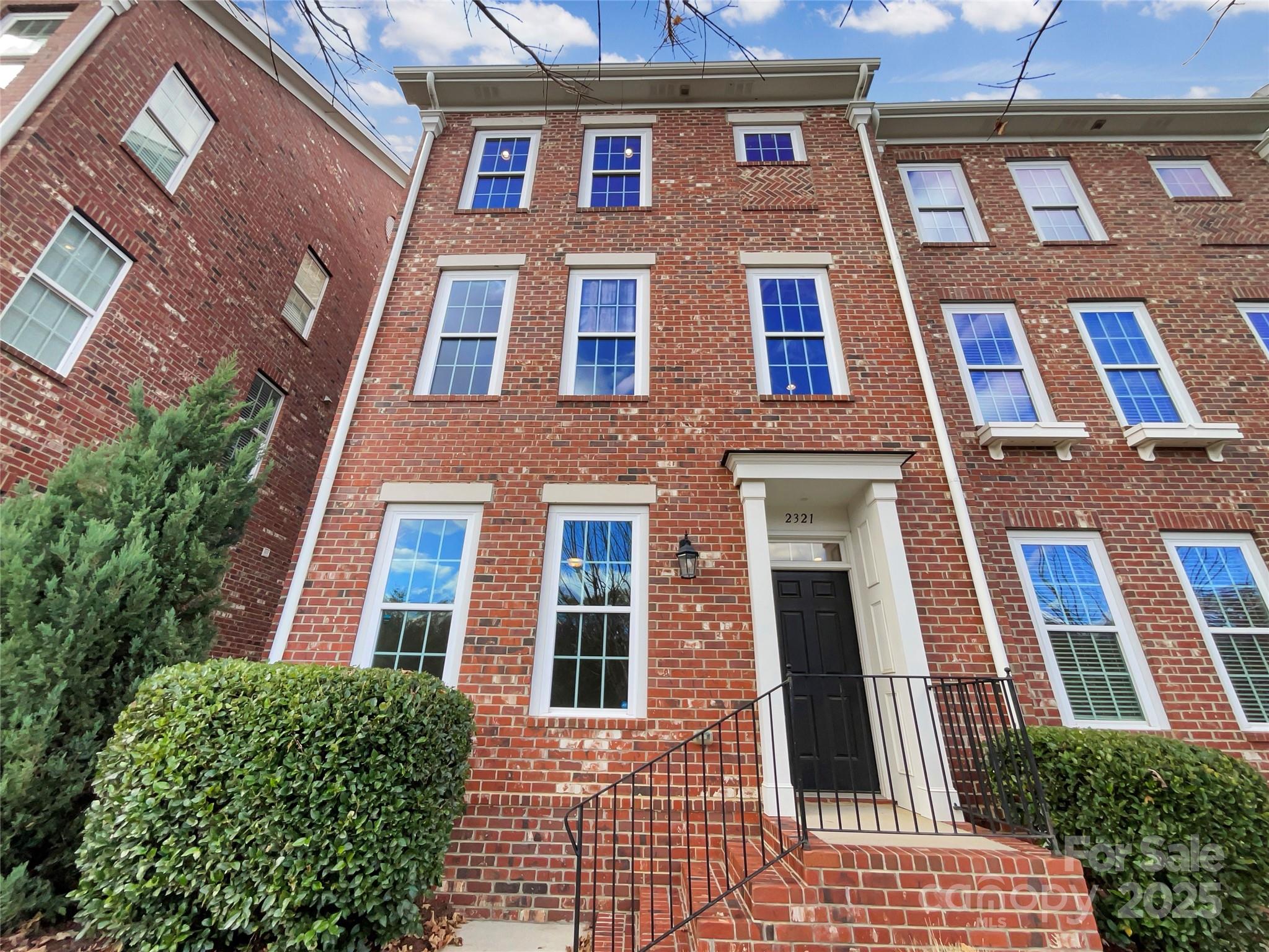 2321 Silver Crescent Drive, Charlotte NC 28273