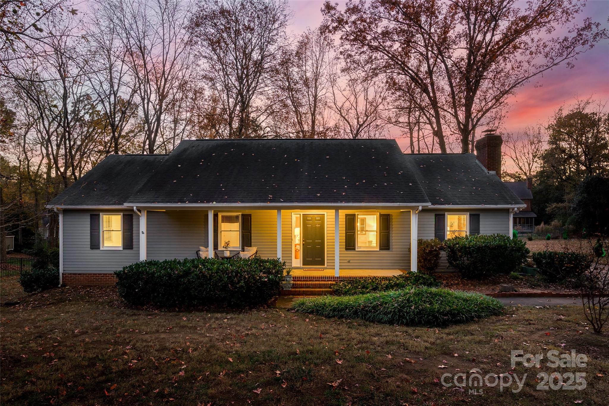 6515 Carmel Hills Drive, Charlotte NC 28226