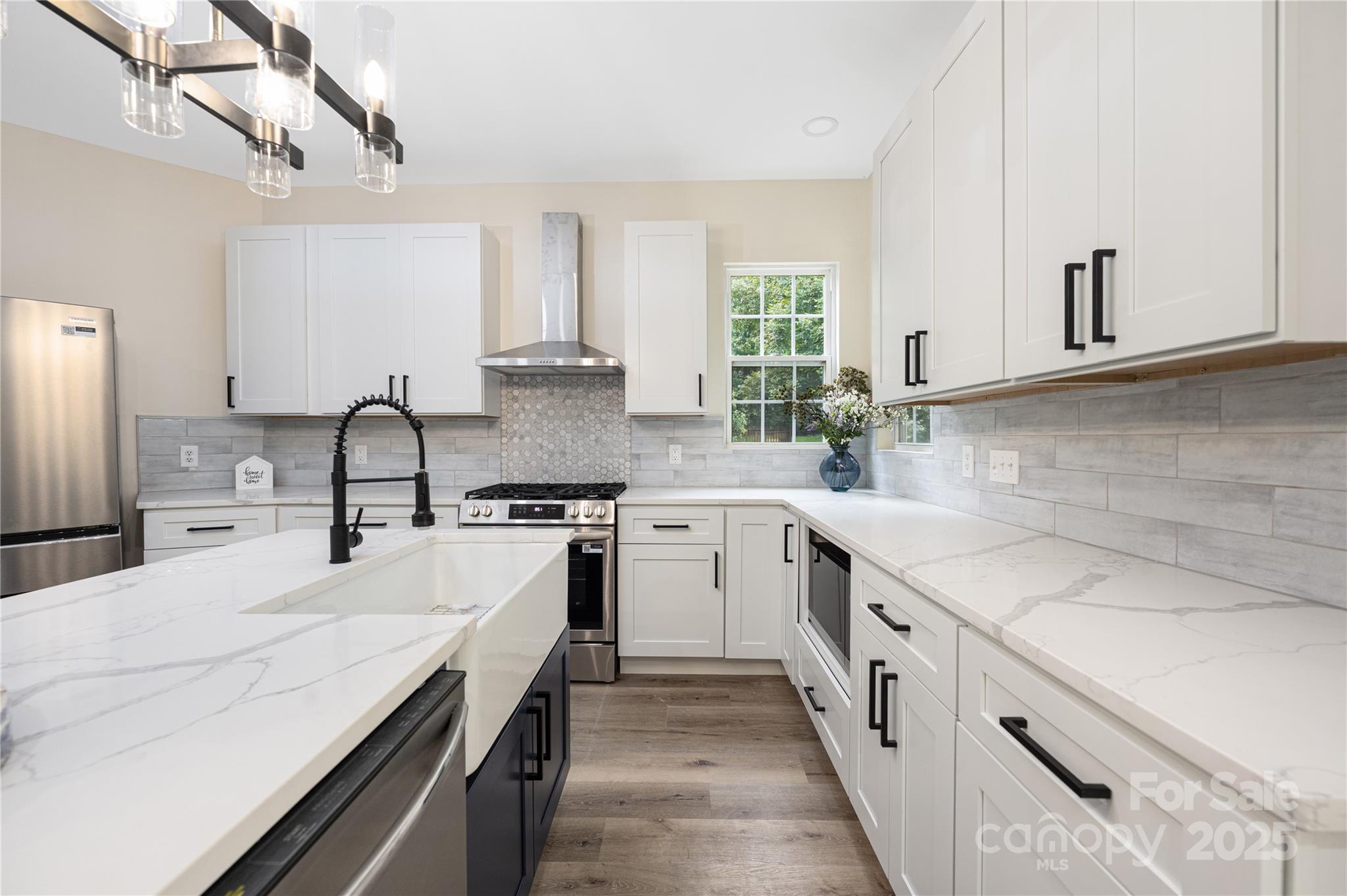 402 Sardis Road, Charlotte NC 28270