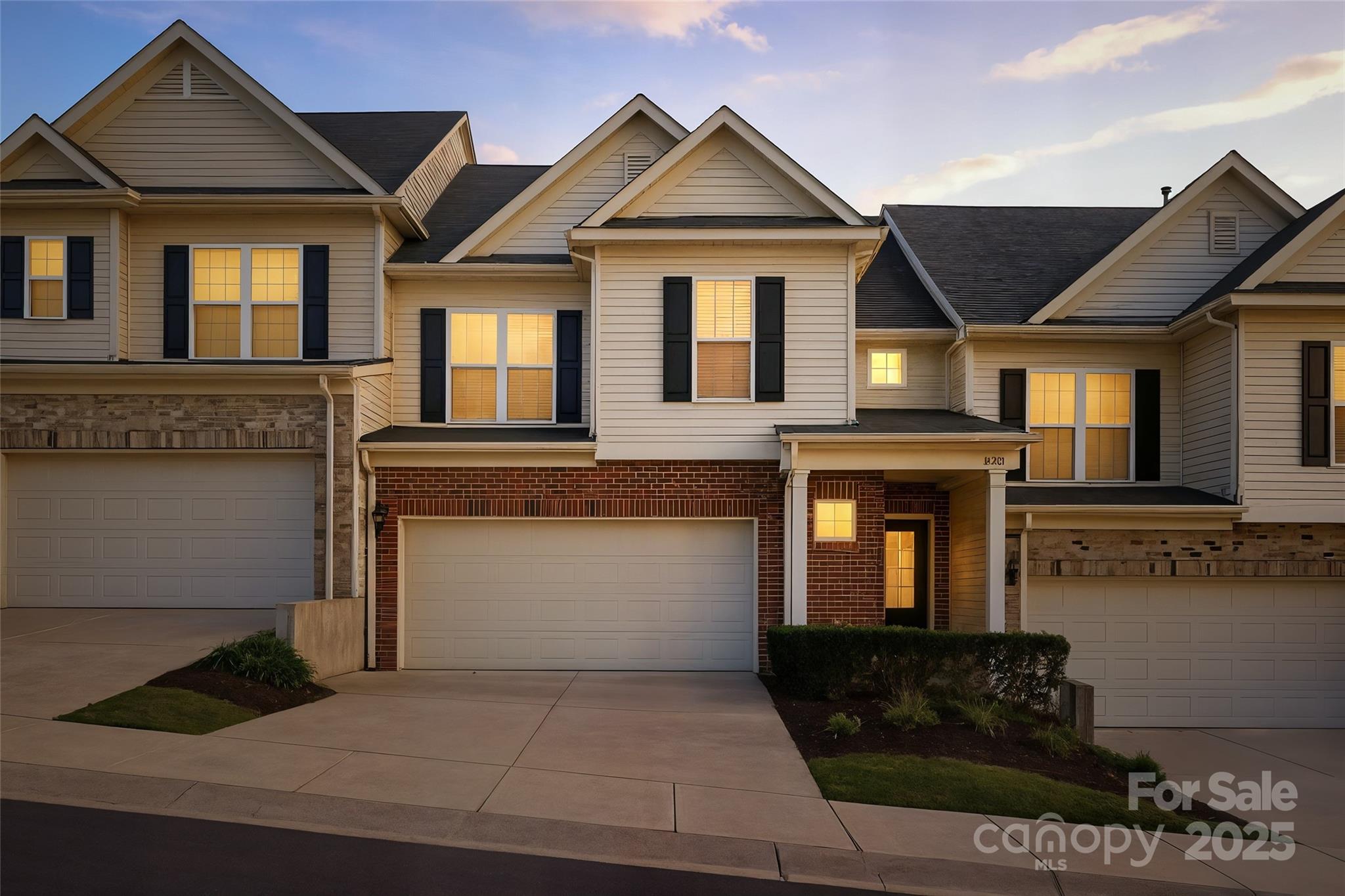 2541 Royal York Avenue, Charlotte NC 28210