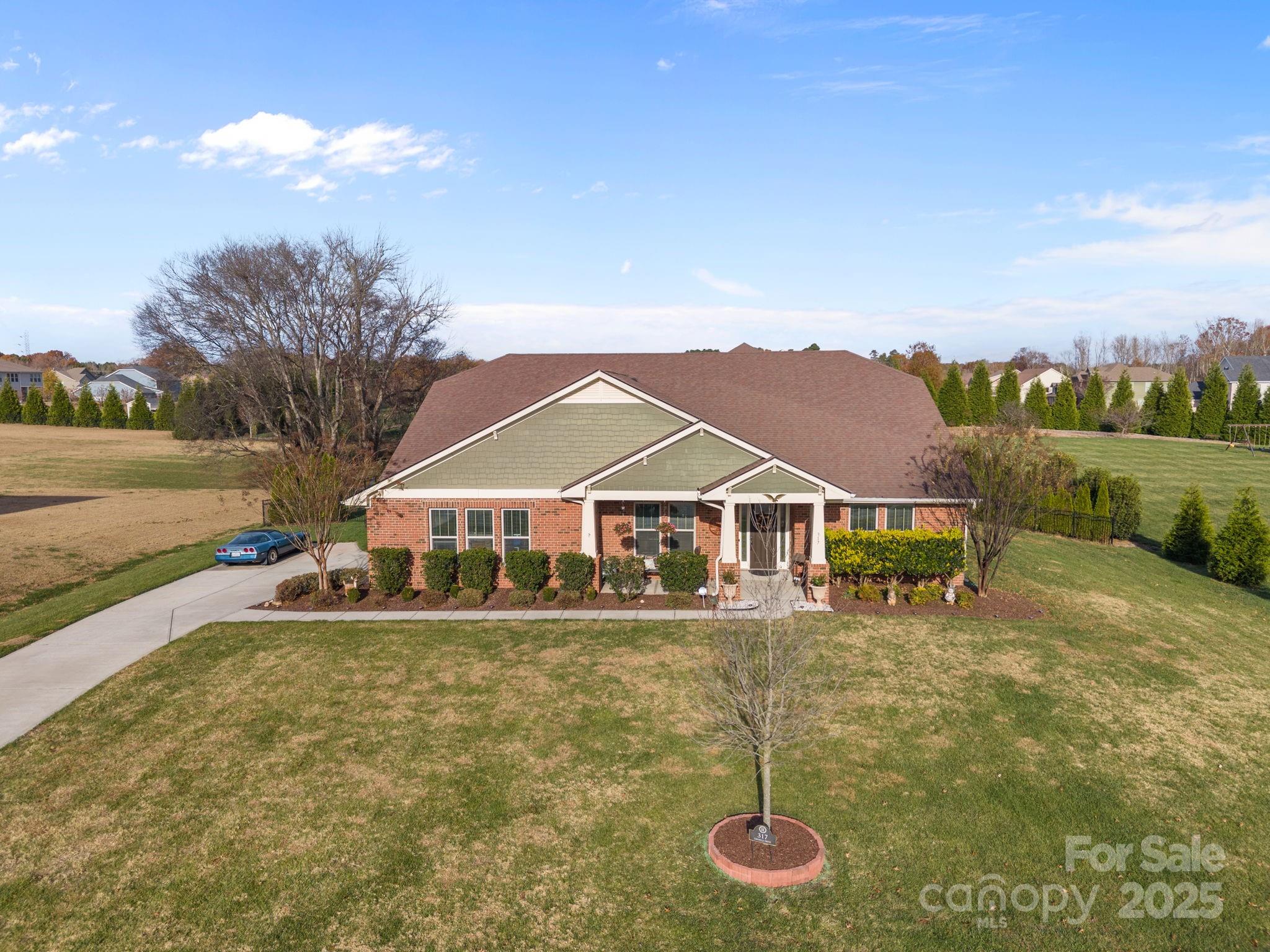 317 Candella Drive, Matthews NC 28104