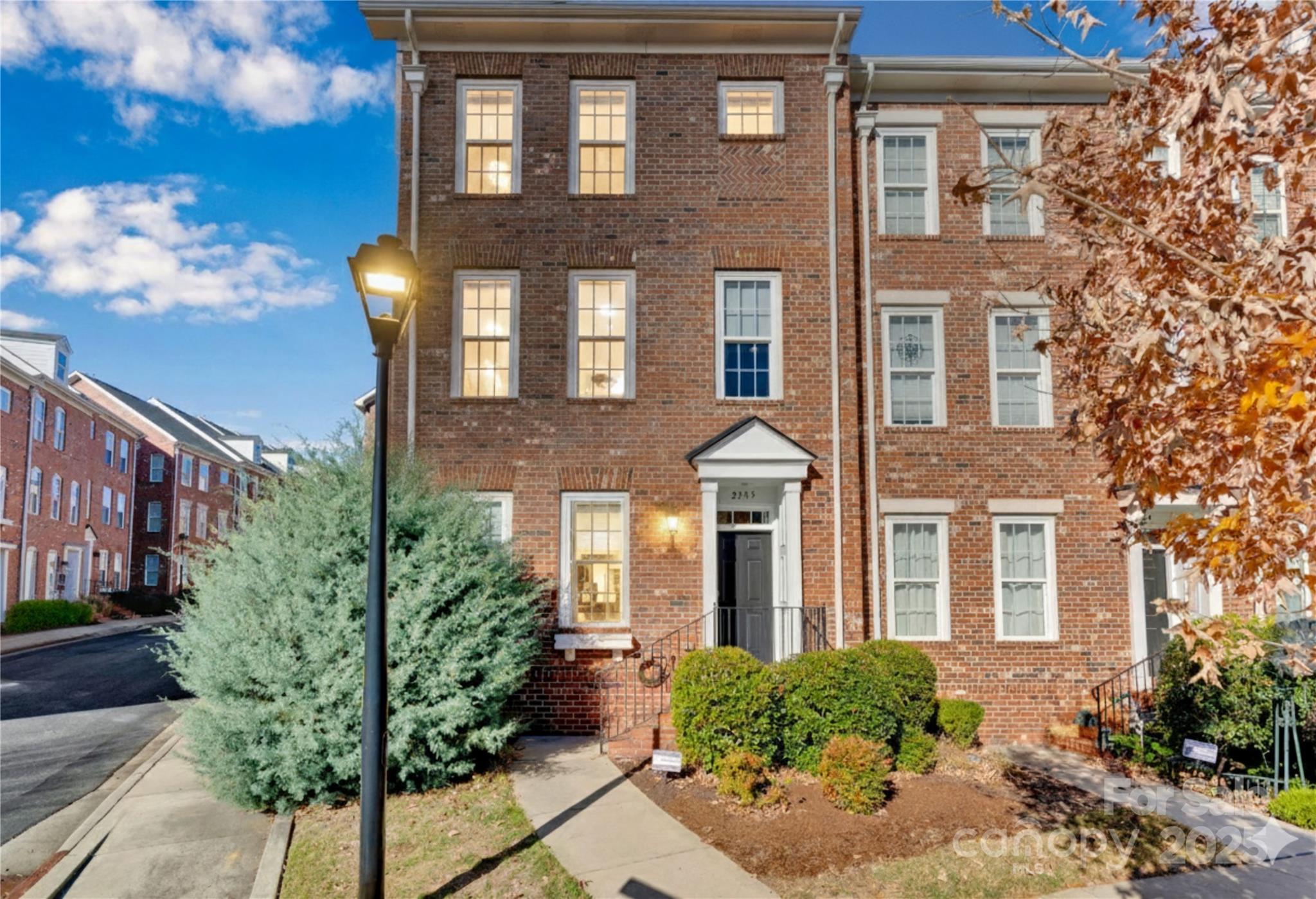 2305 Silver Crescent Drive, Charlotte NC 28273