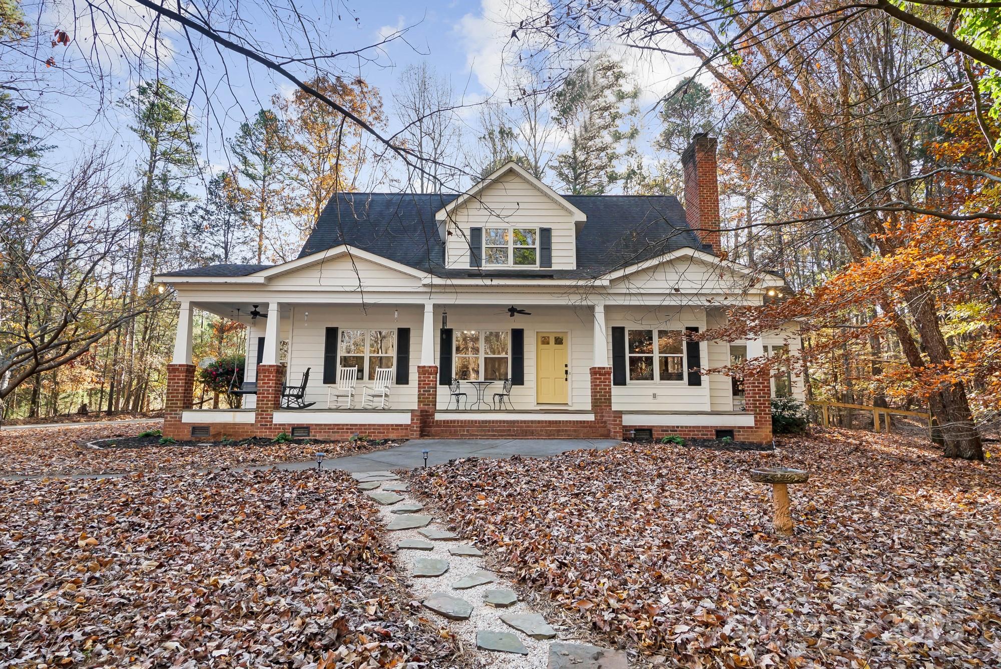 9158 Vagabond Road, Charlotte NC 28227