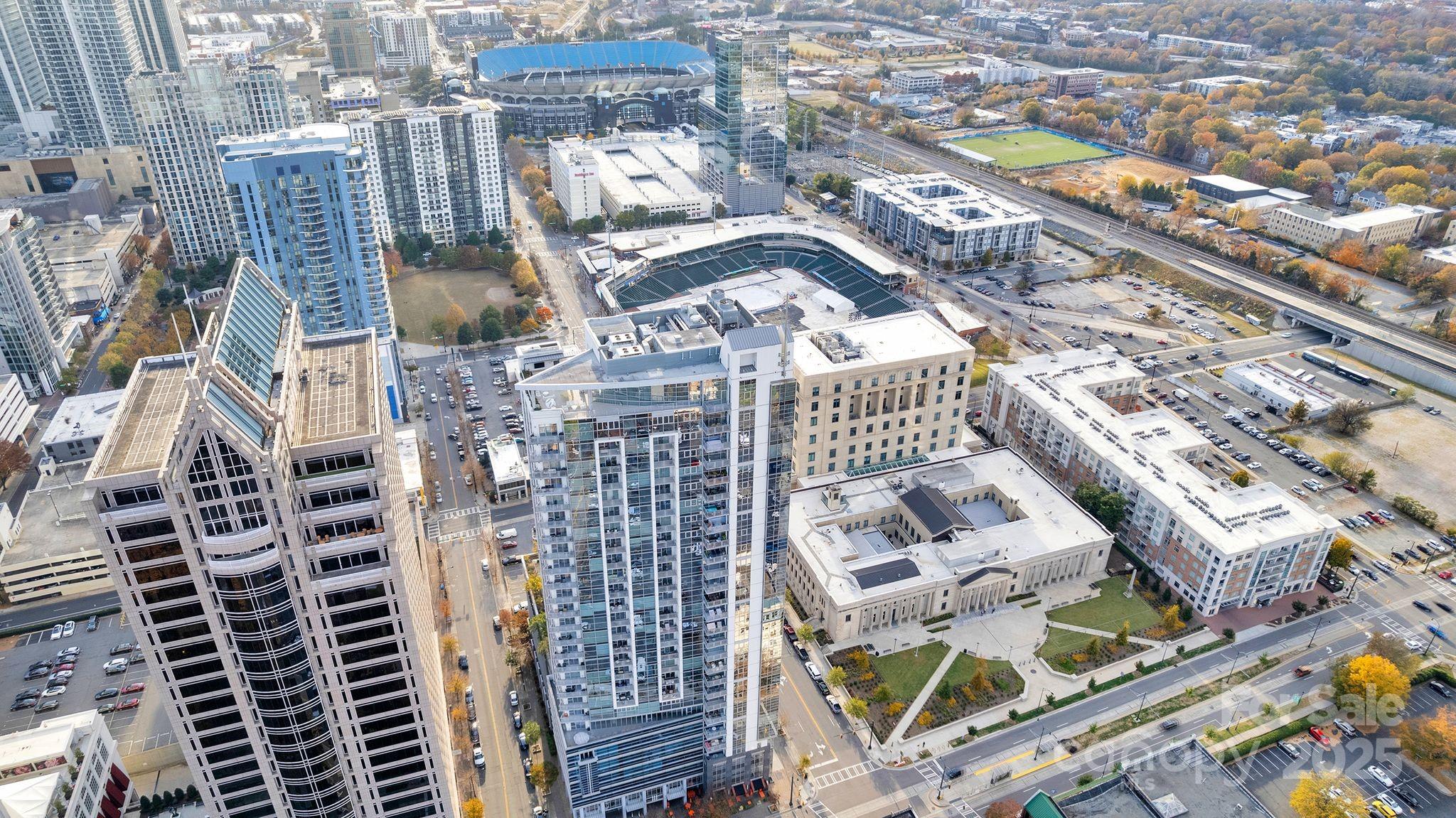 333 W Trade Street, Charlotte NC 28202