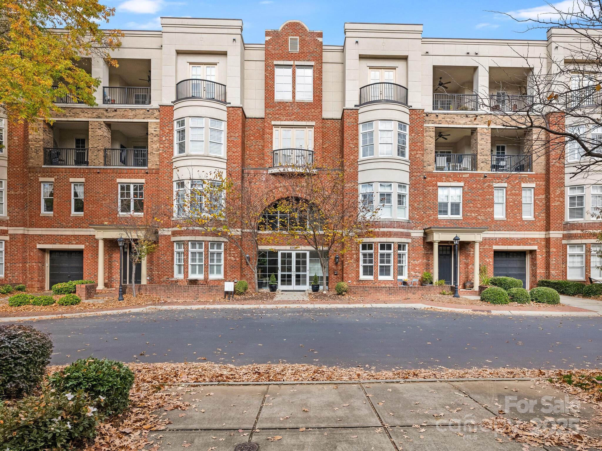 6785 Louisburg Square Lane Unit 33, Charlotte NC 28210