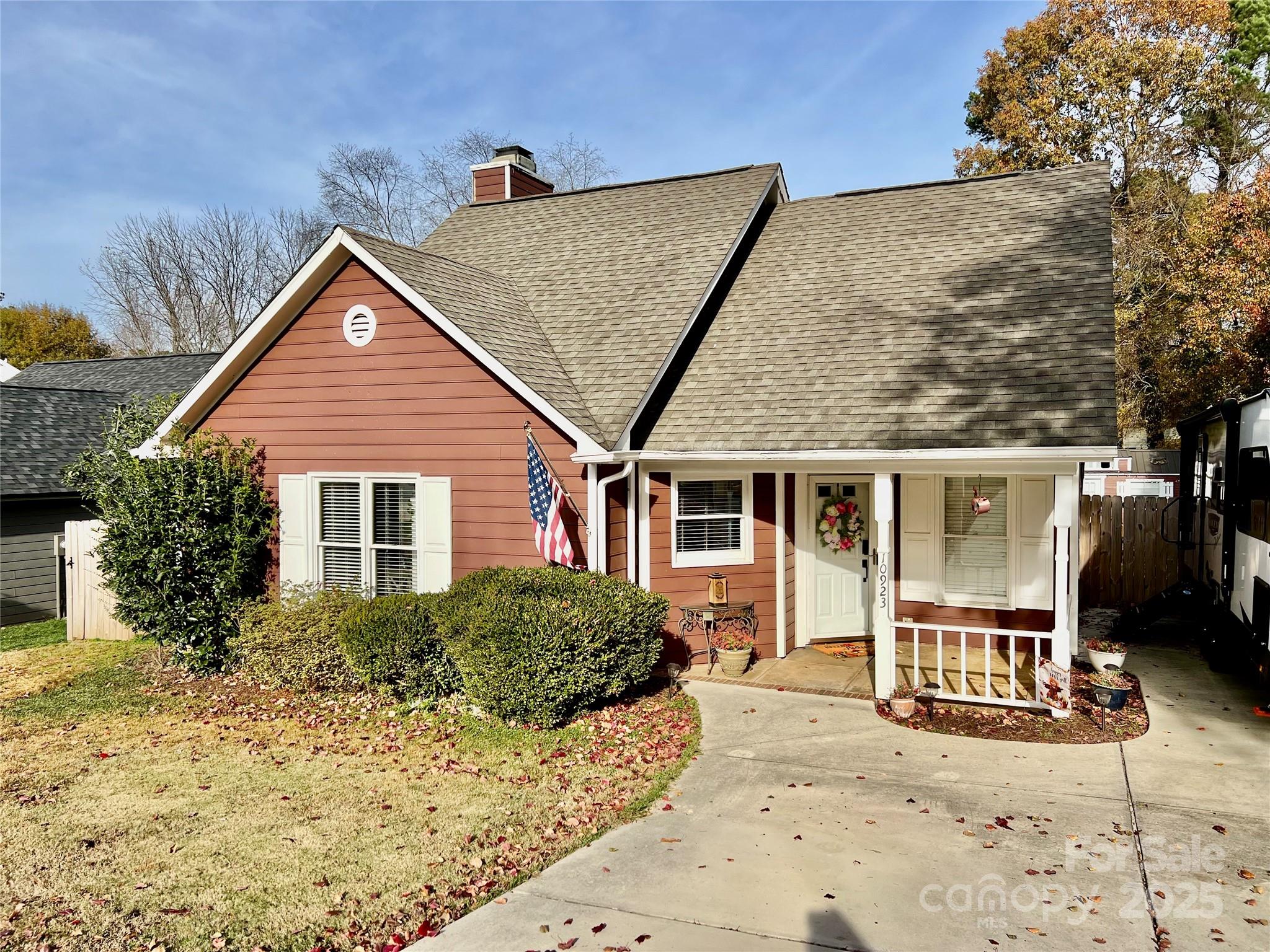 10923 Gladewater Drive, Matthews NC 28105