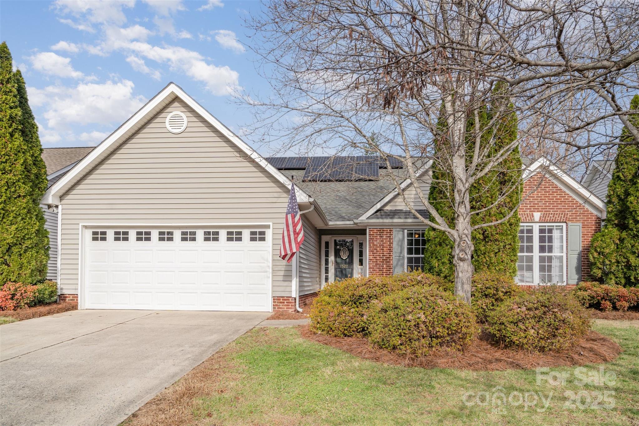 7520 Shadowstone Drive, Charlotte NC 28270