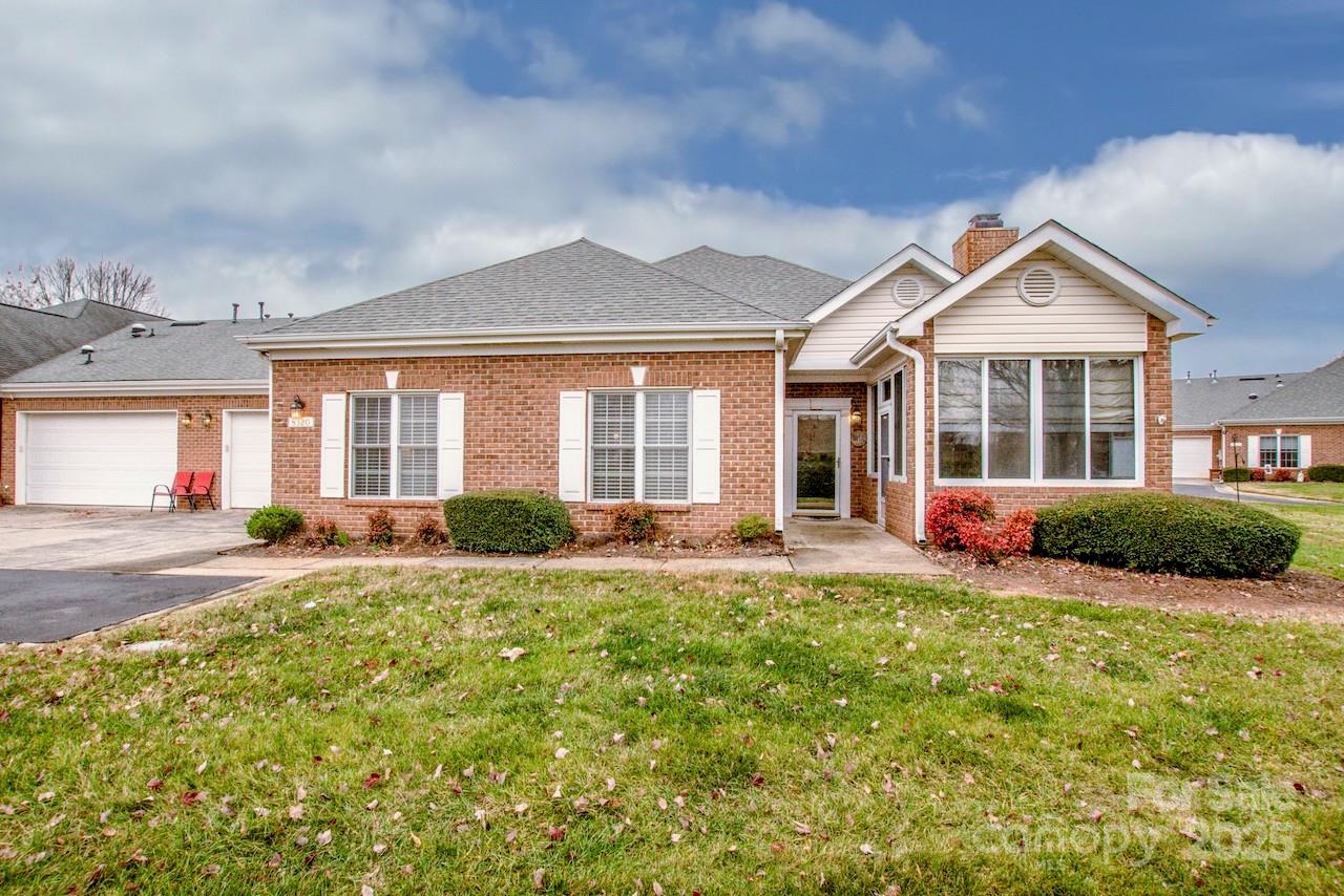 8320 Highland Glen Drive, Charlotte NC 28269