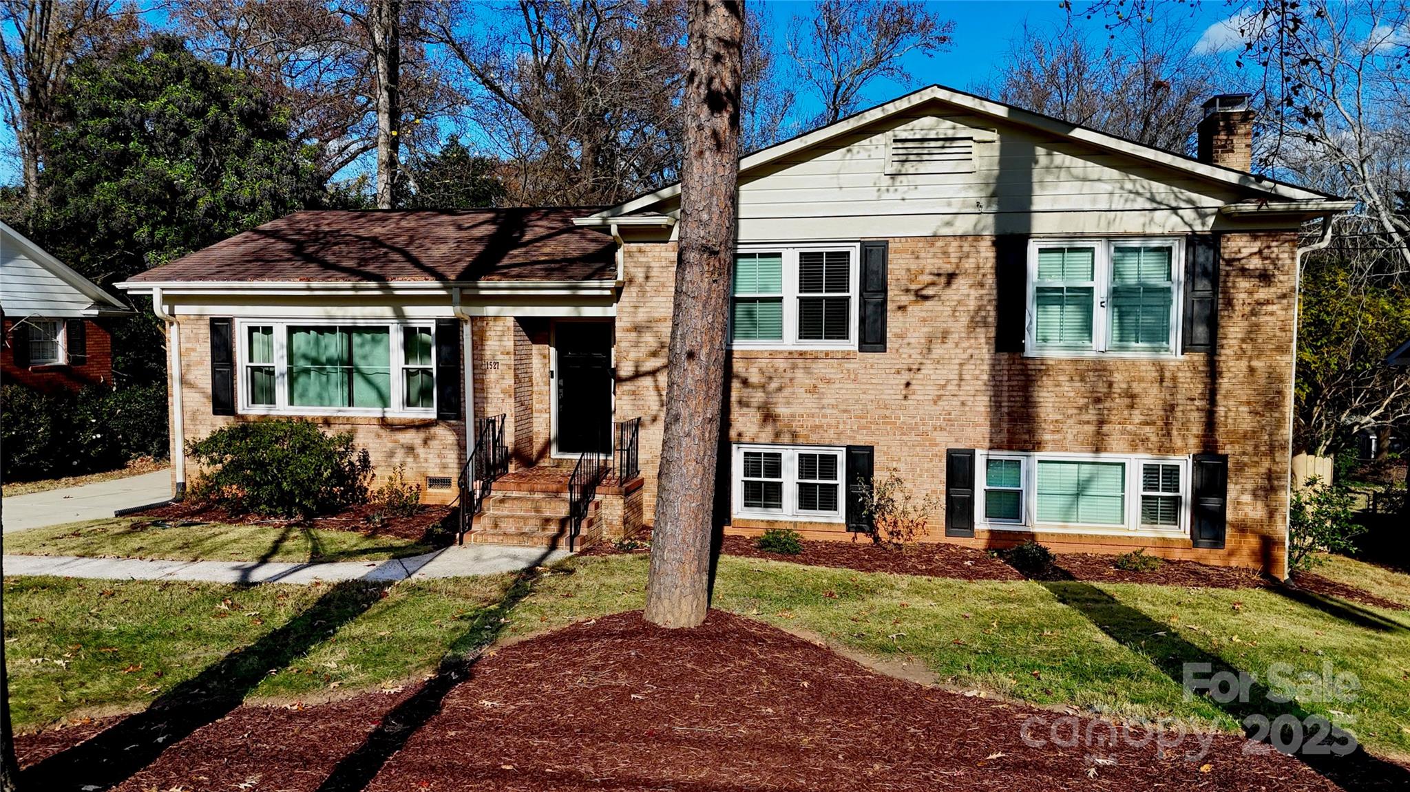 1527 Tamworth Drive, Charlotte NC 28210