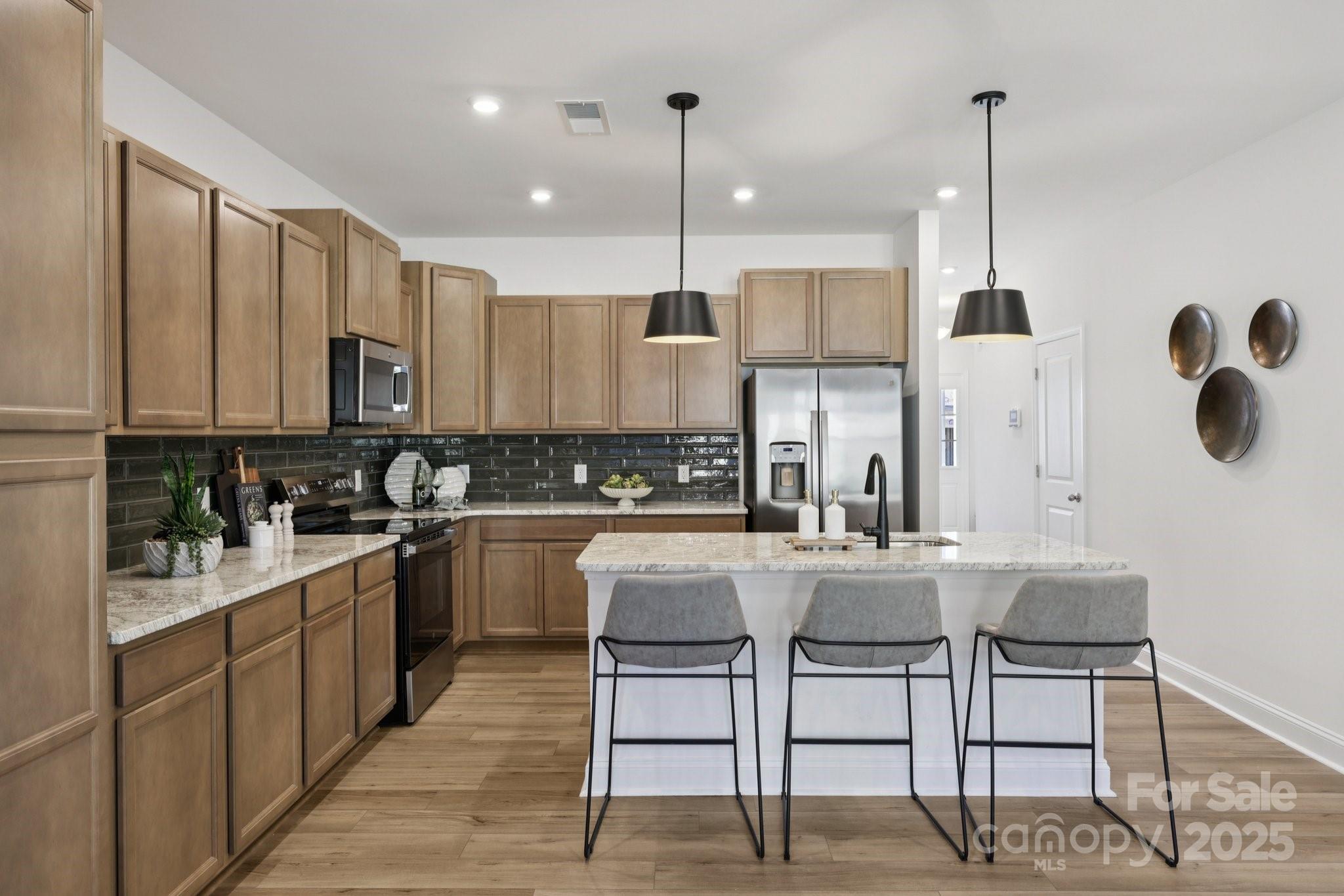 7717 Ethora Way, Charlotte NC 28216