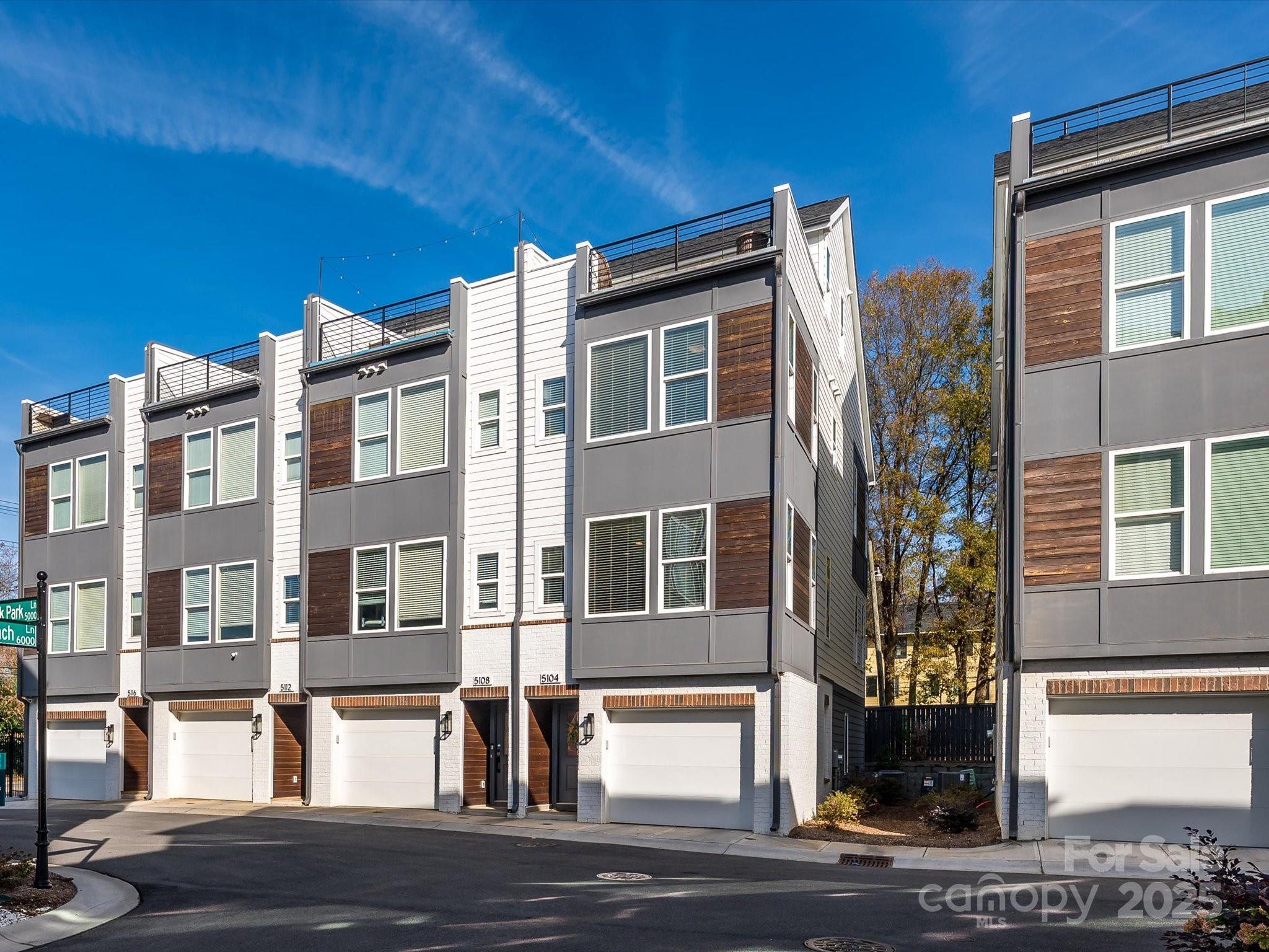 5104 York Park Lane, Charlotte NC 28217