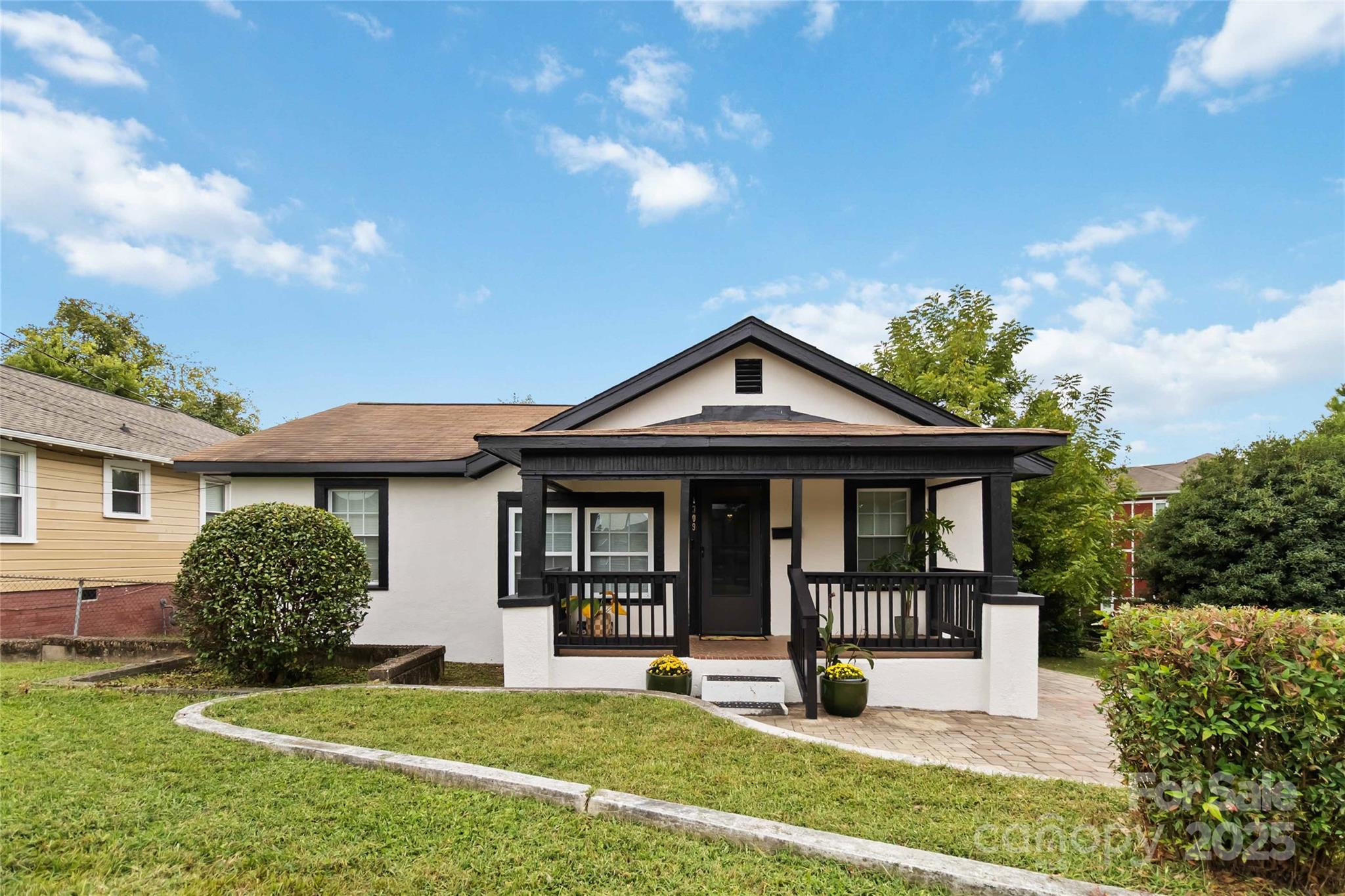 1309 Dearborn Avenue, Charlotte NC 28206