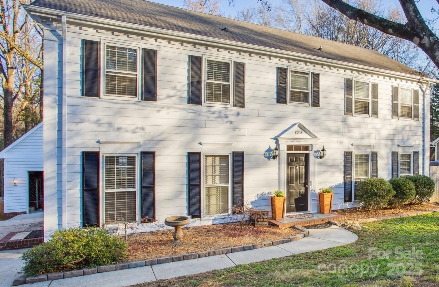 2010 Dembrigh Lane, Charlotte NC 28262