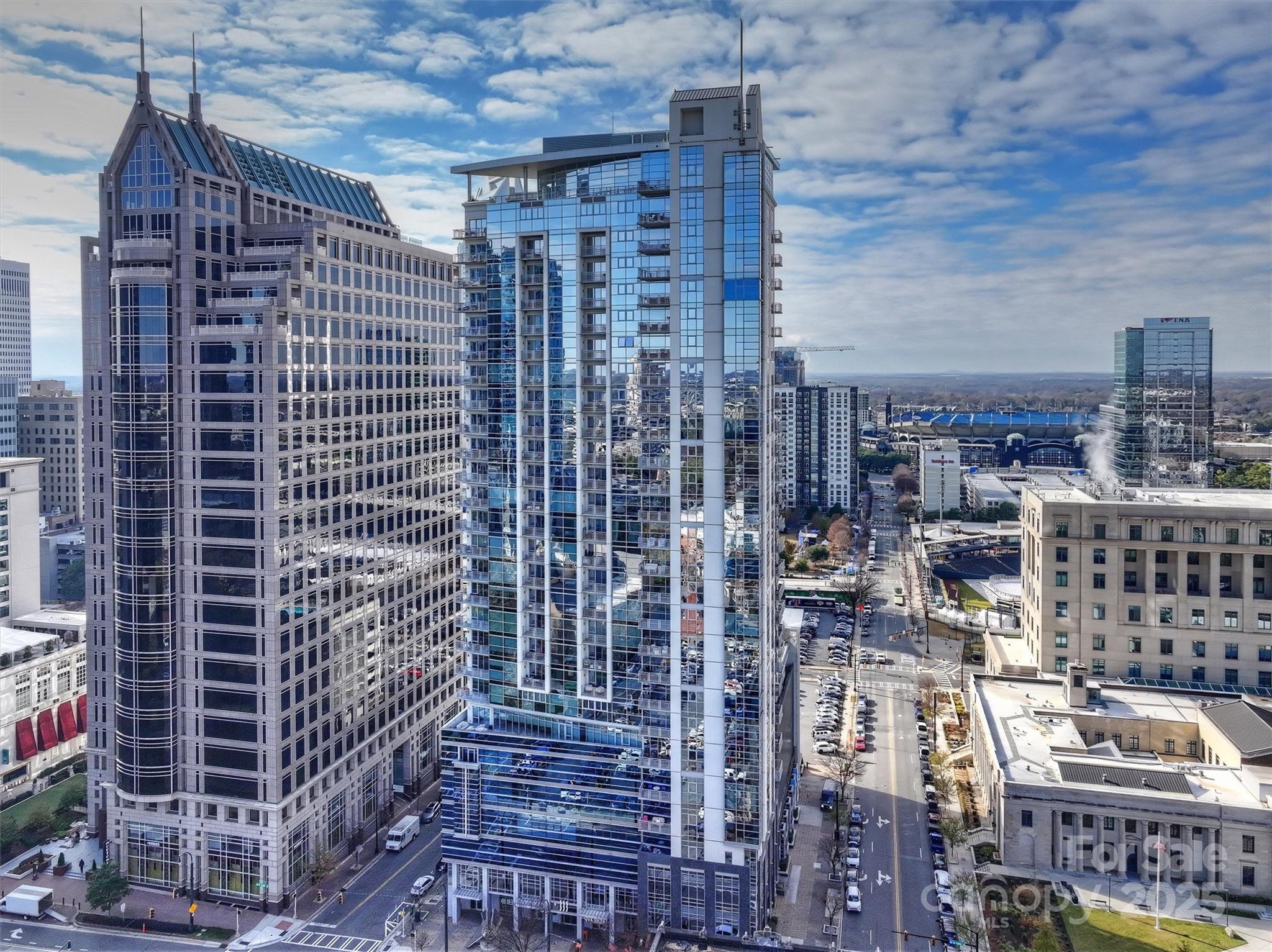 333 W Trade Street Unit 1903, Charlotte NC 28202