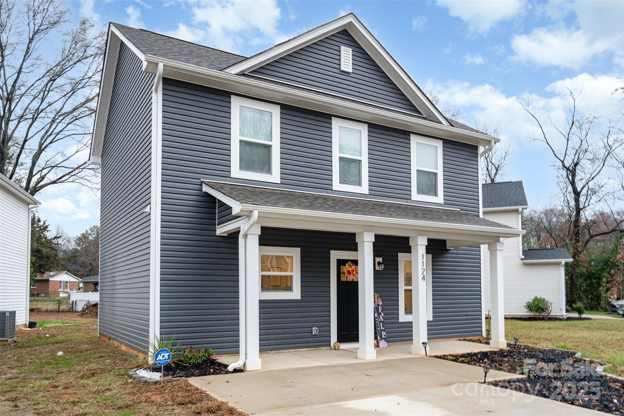 1124 Thayer Glen Court, Charlotte NC 28213