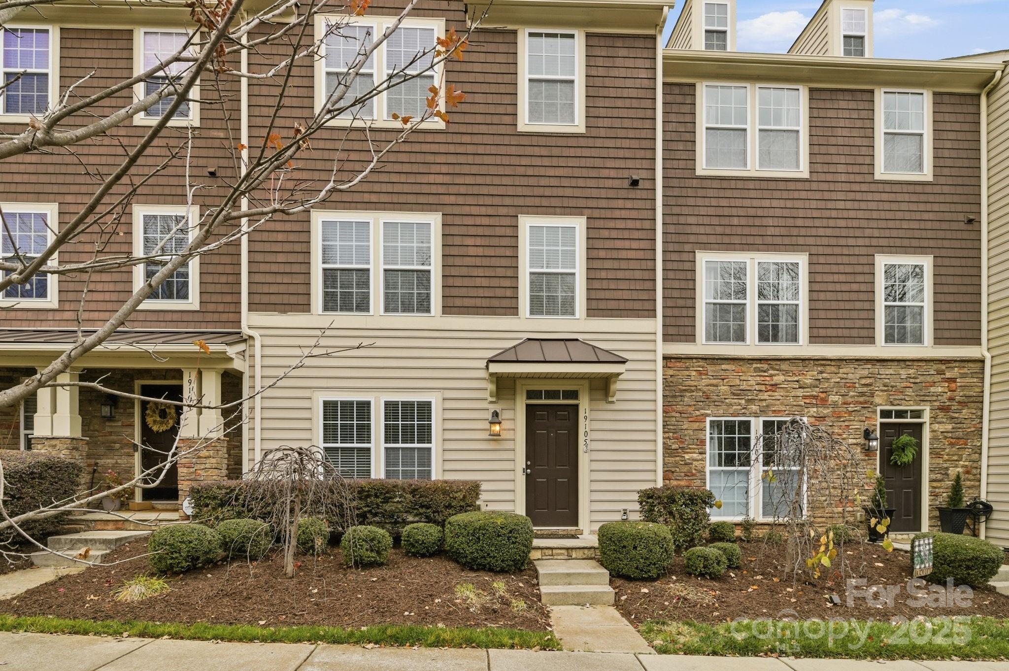 19105 Chandlers Landing Drive, Cornelius NC 28031