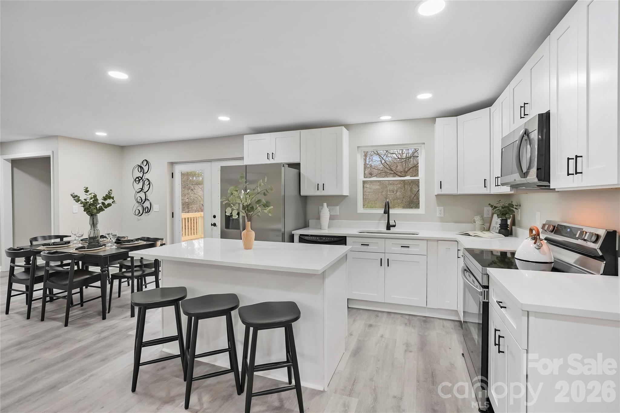 824 Kentberry Drive, Charlotte NC 28214