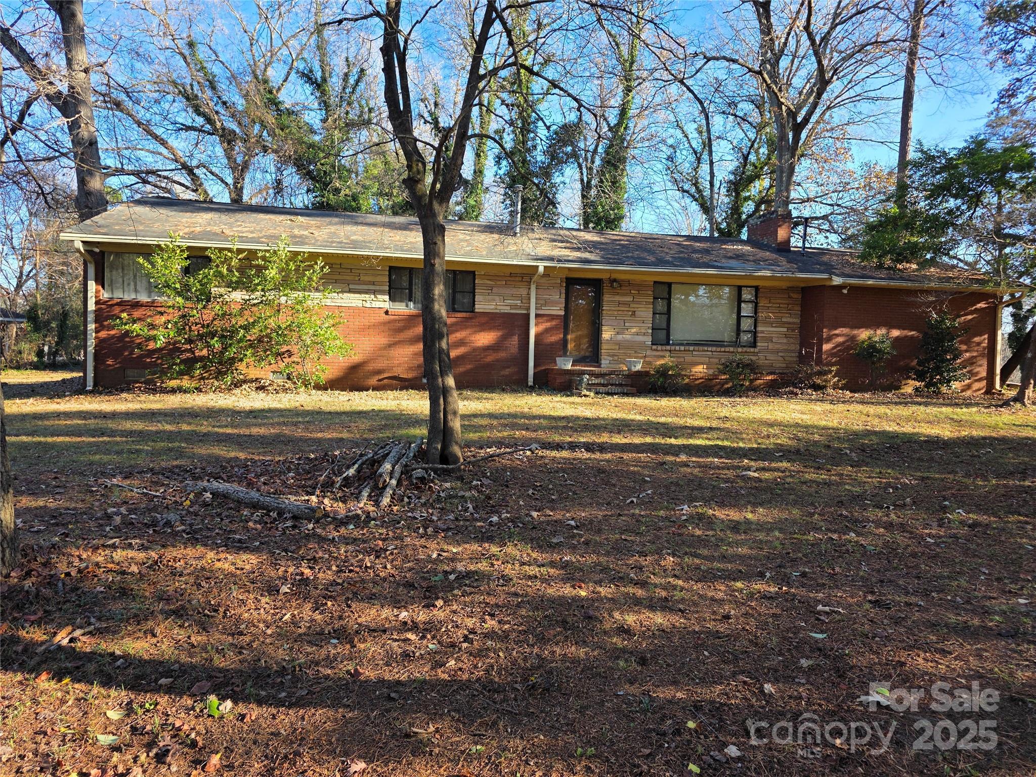 6600 Elmwood Circle, Charlotte NC 28214