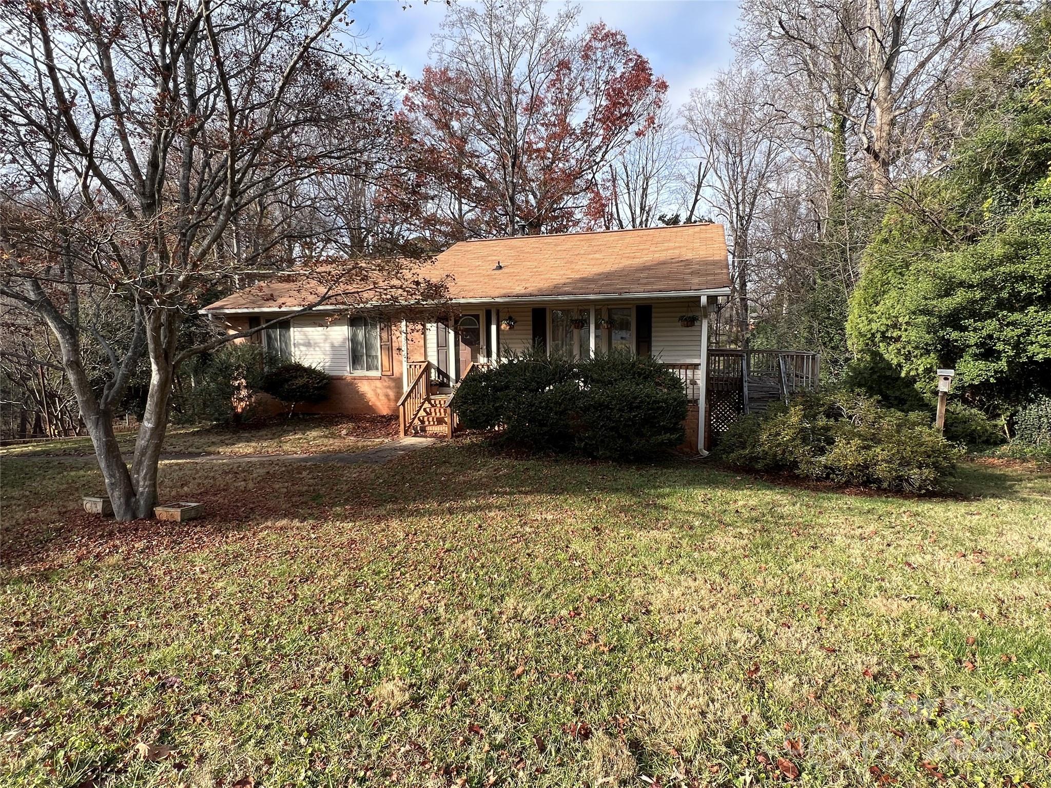 3816 Farrhill Drive, Charlotte NC 28214