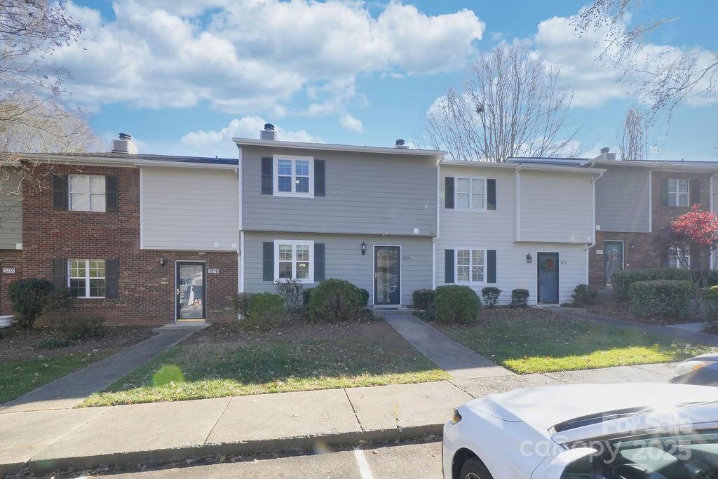 3274 Heathstead Place, Charlotte NC 28210