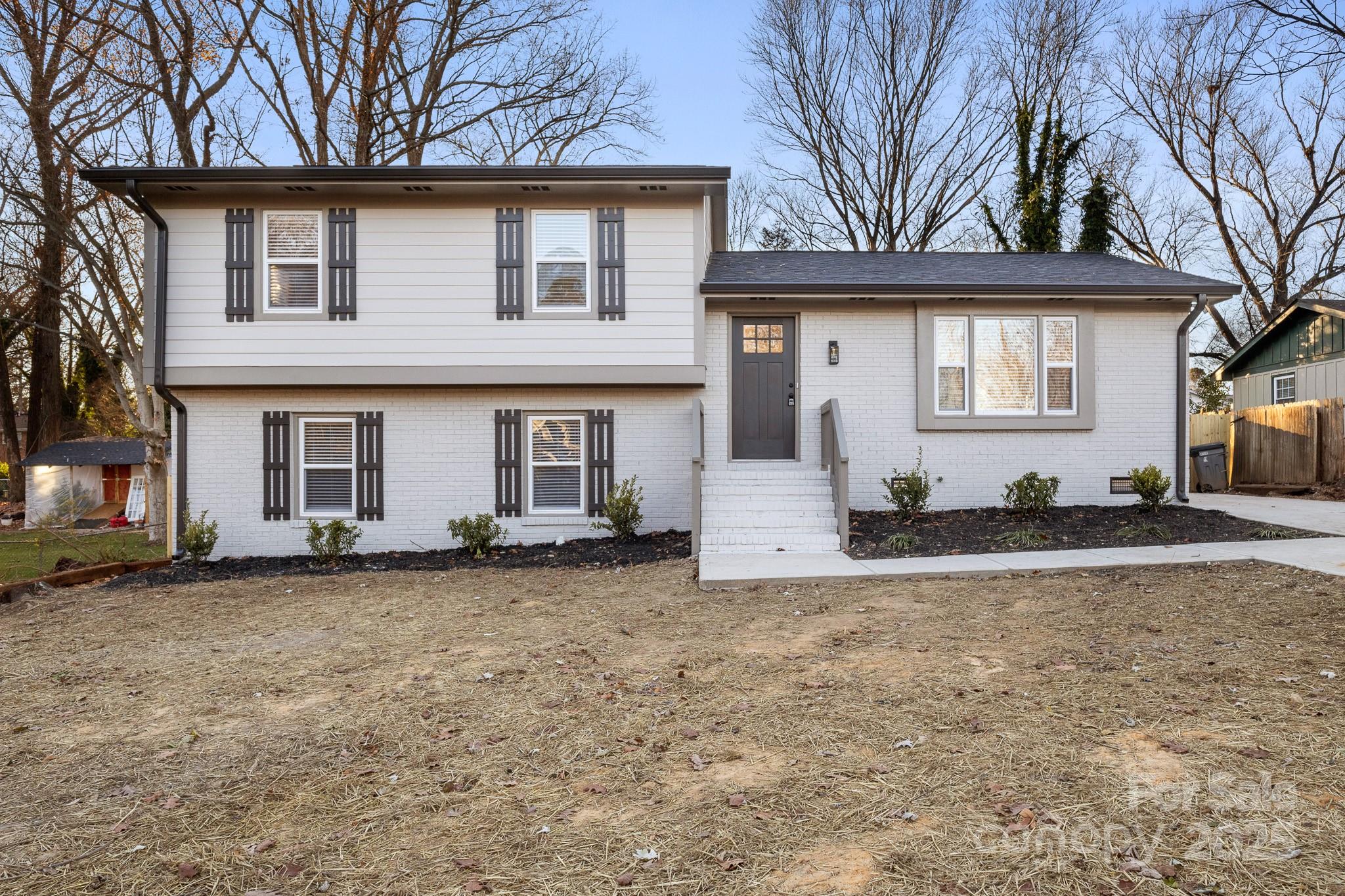 6133 Eagle Peak Drive, Charlotte NC 28214