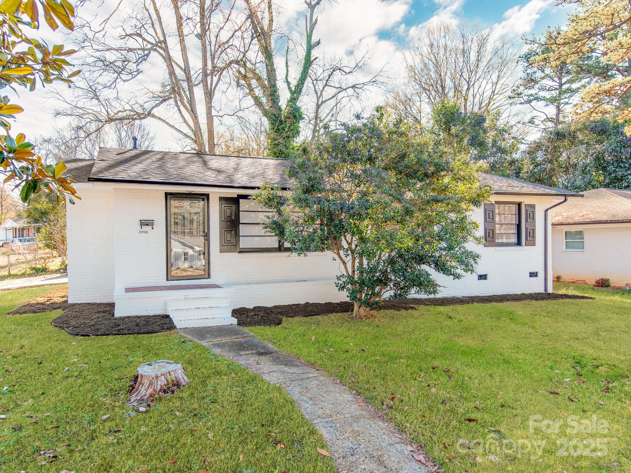 3918 Tipperary Place, Charlotte NC 28215