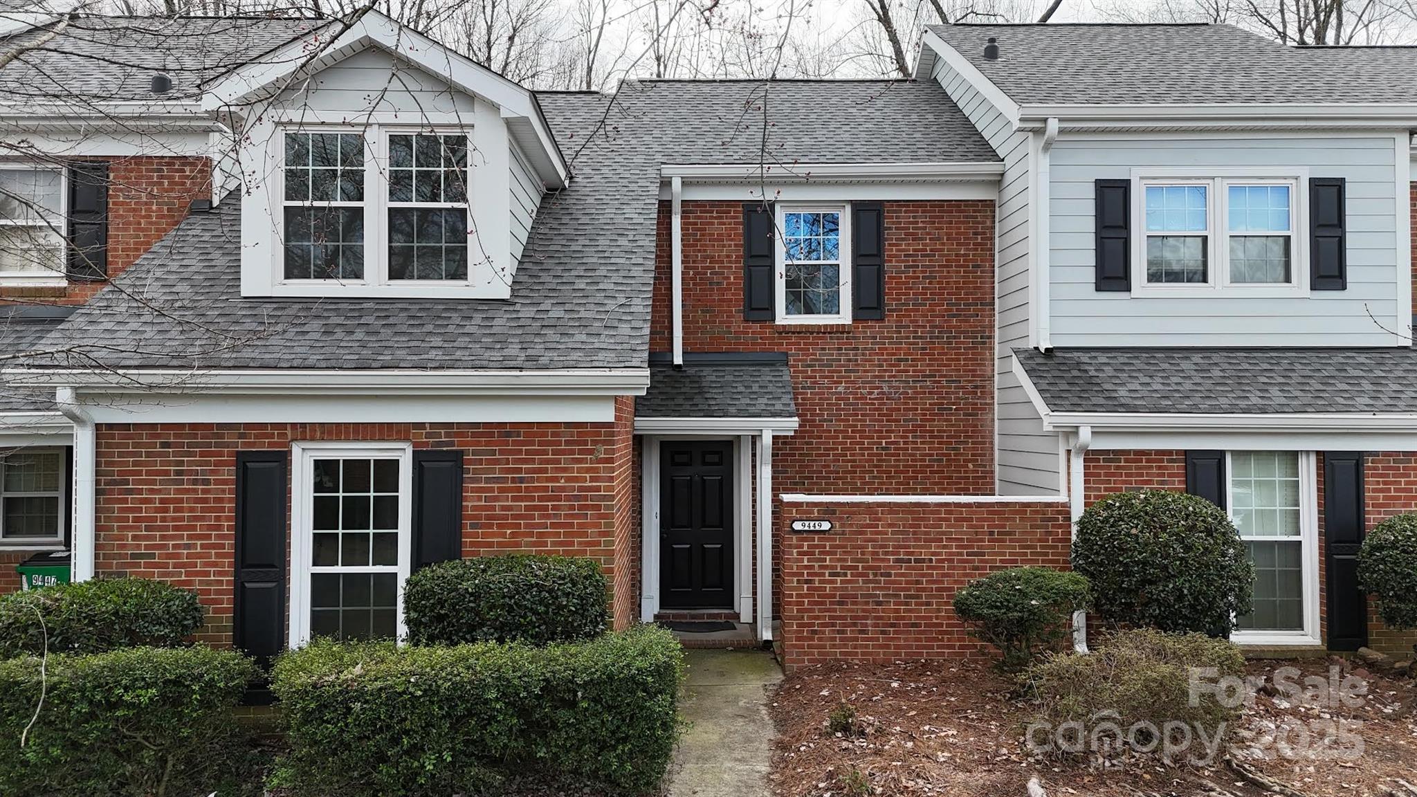 9449 Kings Falls Drive, Charlotte NC 28210