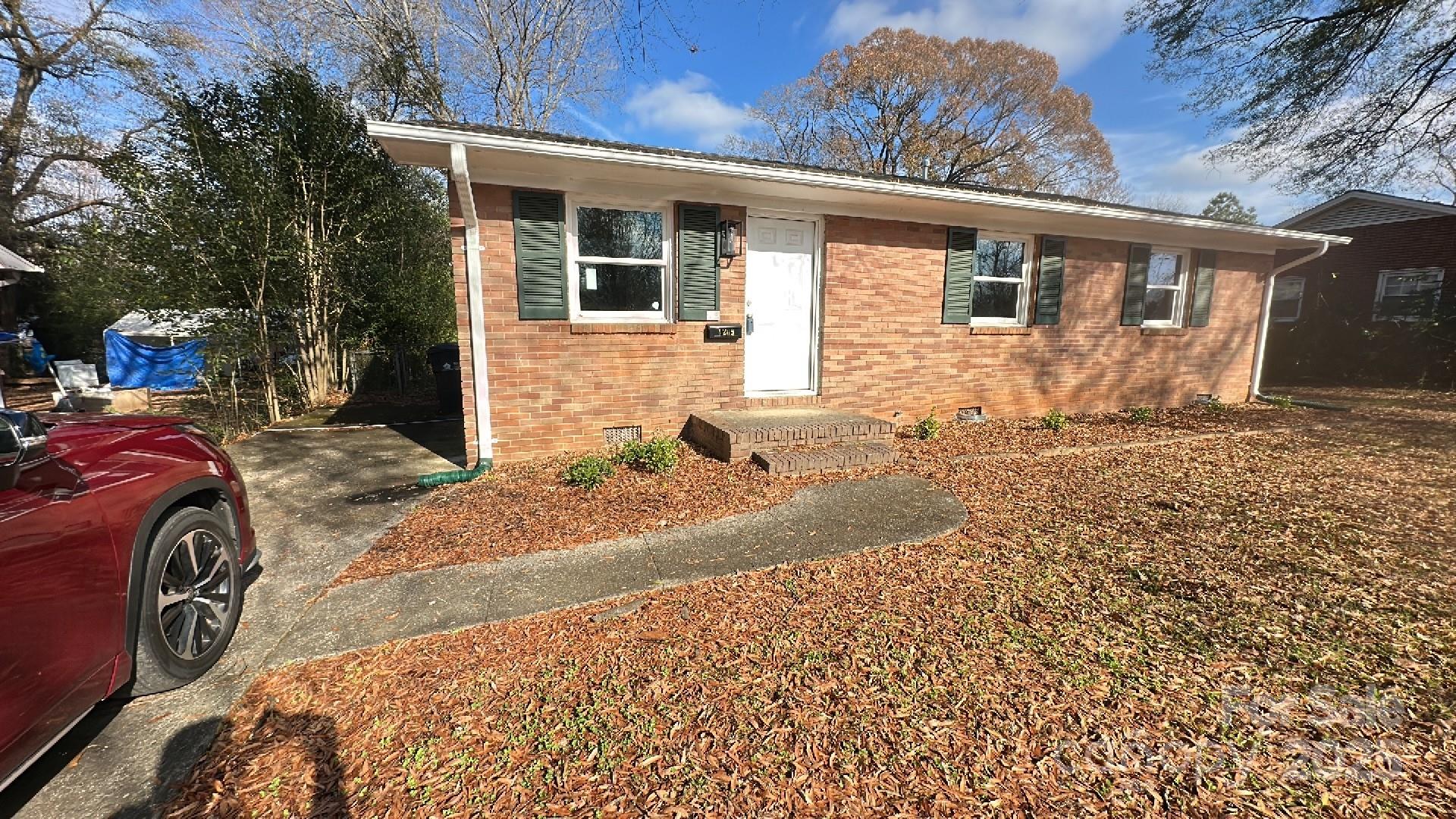 4209 Donnybrook Place, Charlotte NC 28205