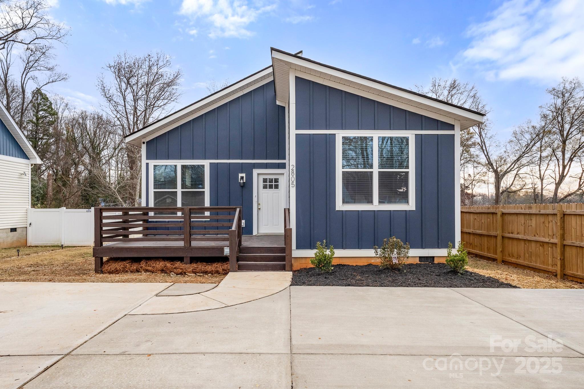 2805 Old Steele Creek Road, Charlotte NC 28208