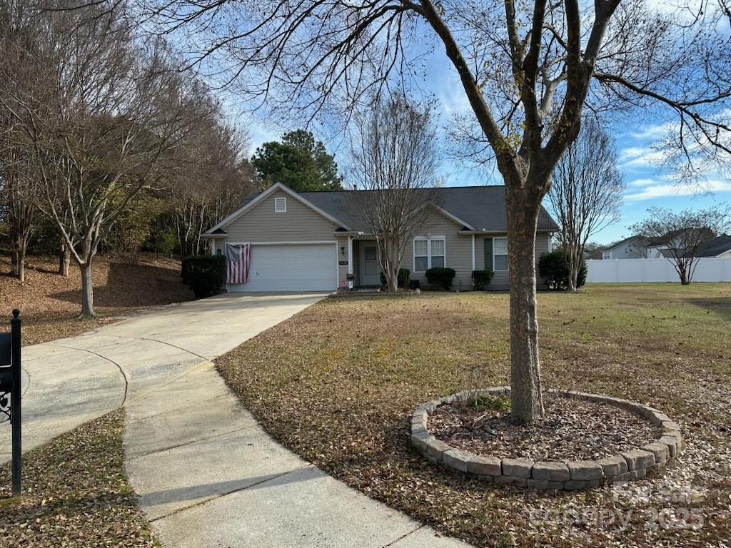 14048 Ballyshannon Lane, Charlotte NC 28278