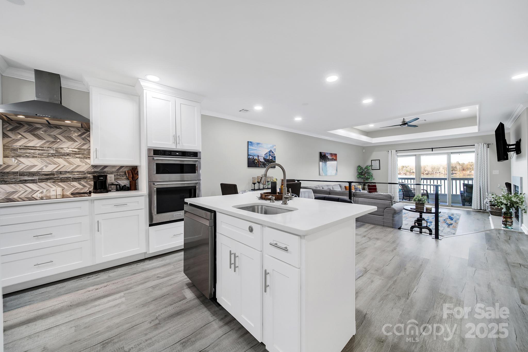 7340 Lakefront Drive Unit 12, Charlotte NC 28278