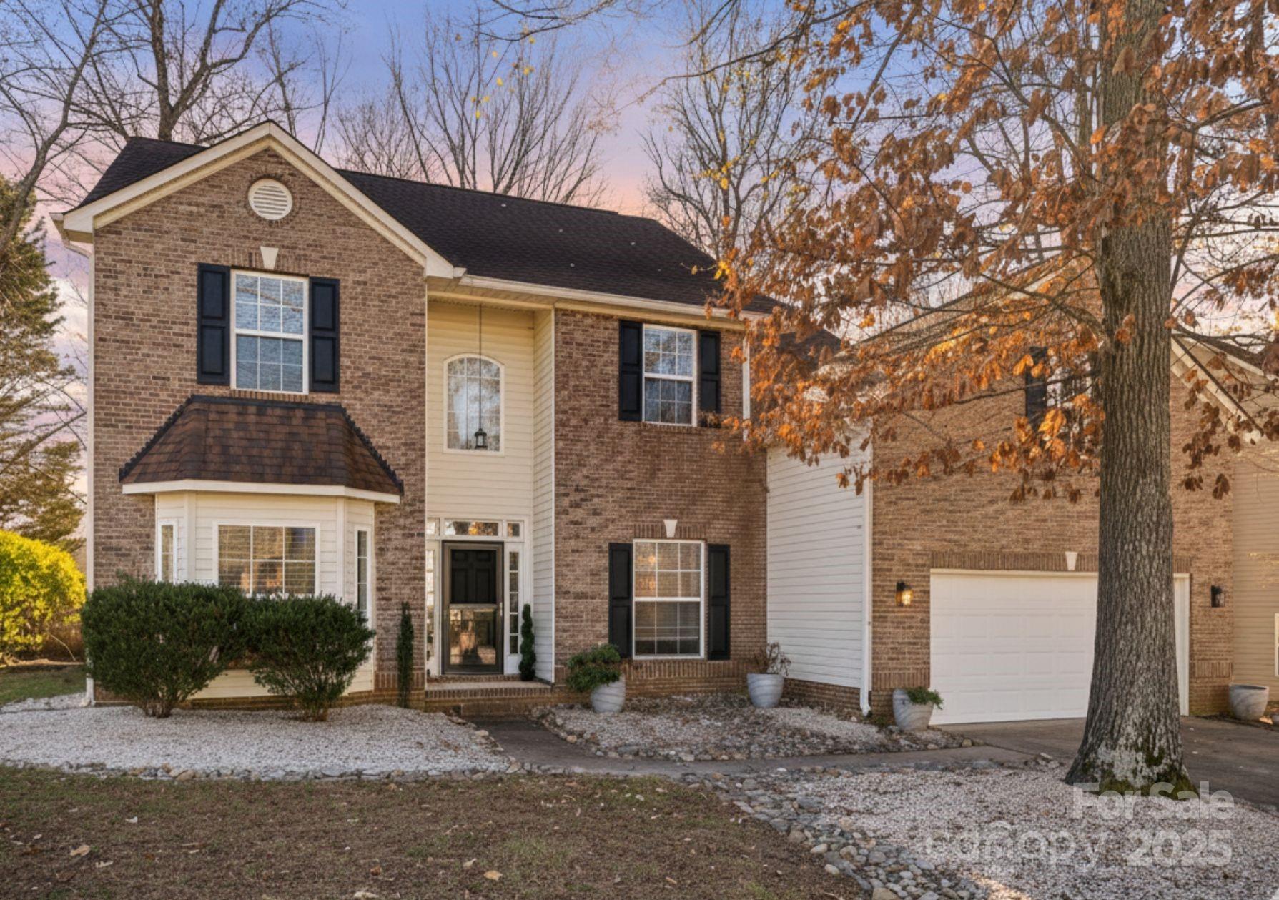 2426 Tory Oak Place, Matthews NC 28105
