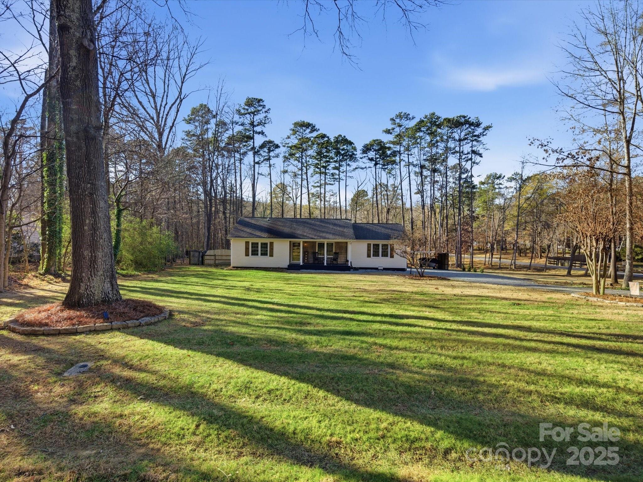 5900 Lindenwood Drive, Matthews NC 28104