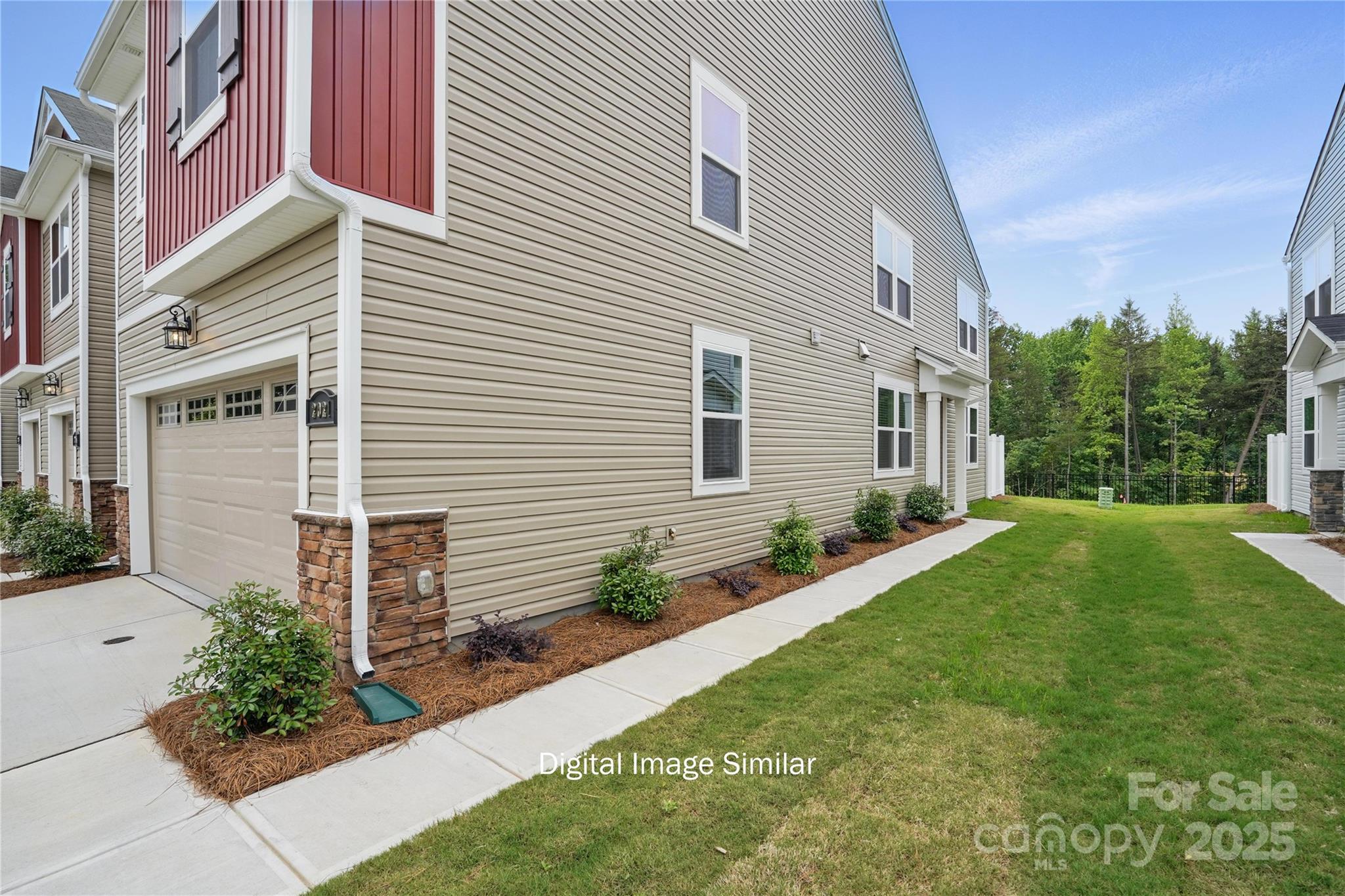 1100 Vibrant Road, Charlotte NC 28215