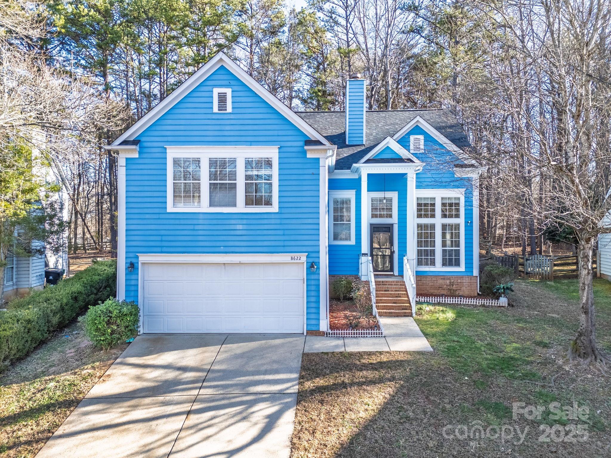 8622 Woodhill Manor Court, Charlotte NC 28215