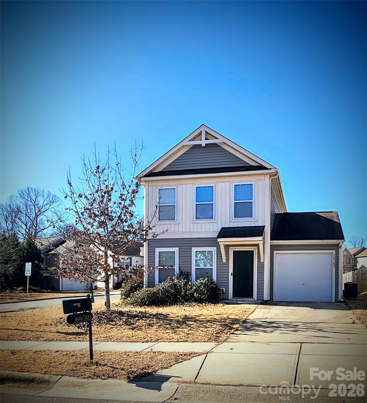 10703 Derryrush Drive, Charlotte NC 28213