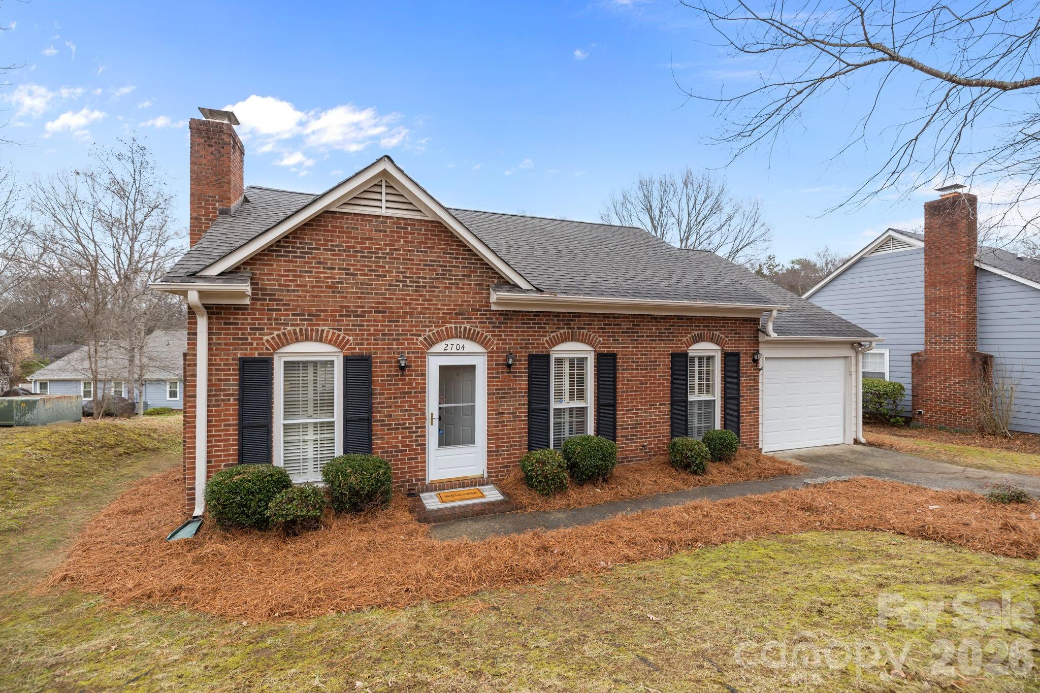 2704 Hillmont Drive, Charlotte NC 28226