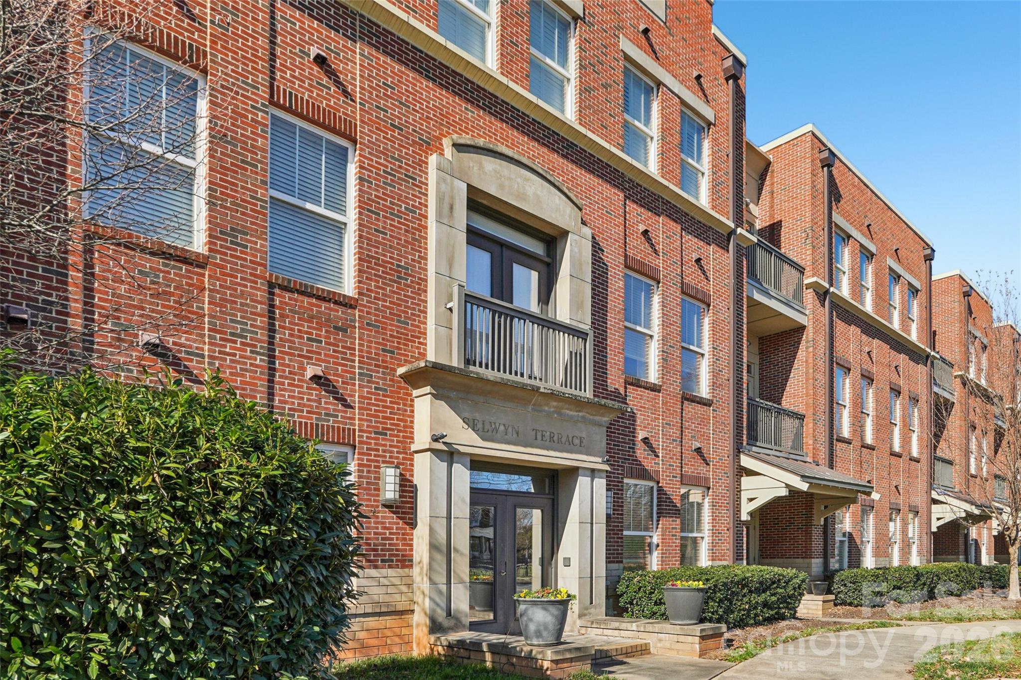 2952 Selwyn Avenue Unit 203, Charlotte NC 28209
