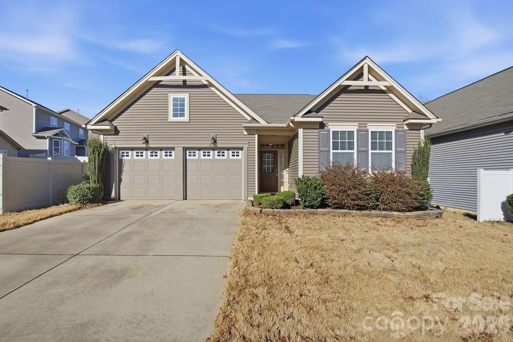 4318 Connestee Court, Charlotte NC 28269