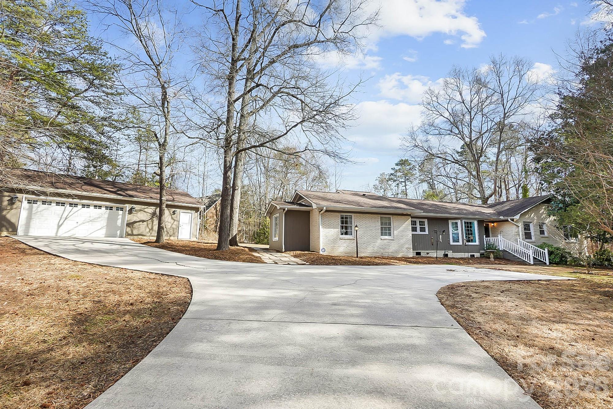 1577 Woodcroft Drive, Fort Mill SC 29708