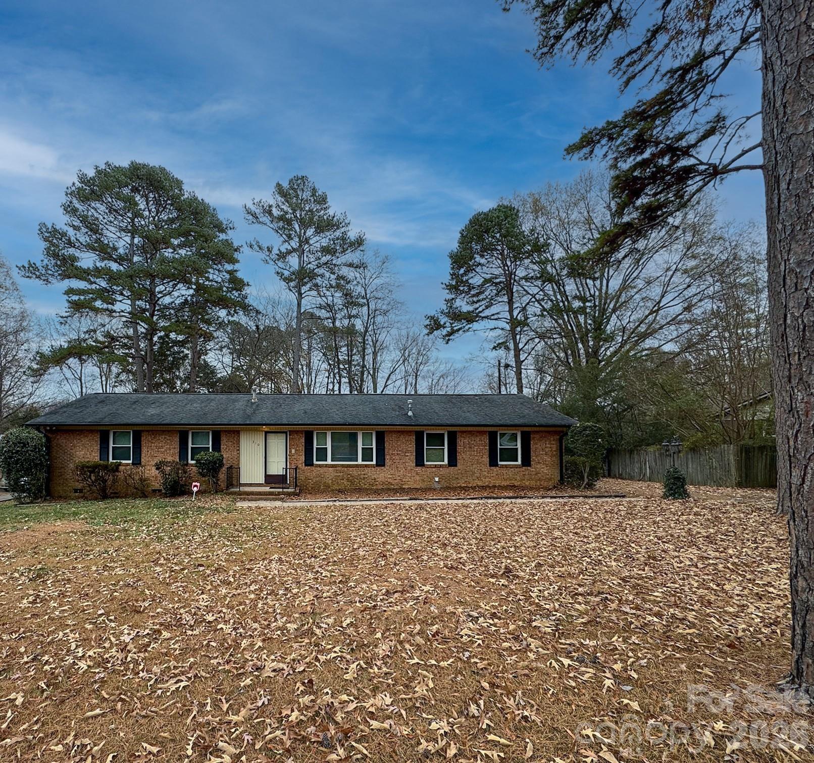 310 Cedarwood Lane, Matthews NC 28104