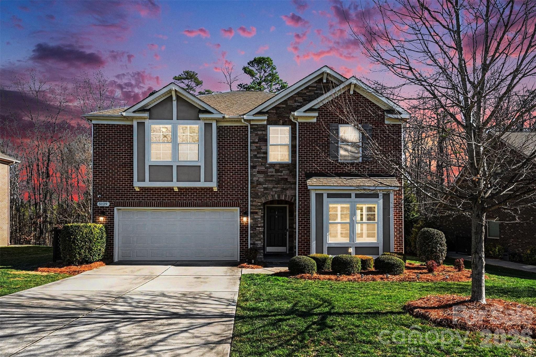 5129 Poplar Knoll Drive, Matthews NC 28105