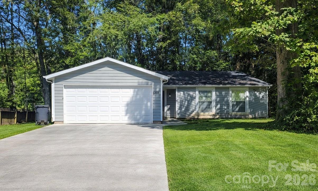 6332 Holly Knoll Drive, Charlotte NC 28227